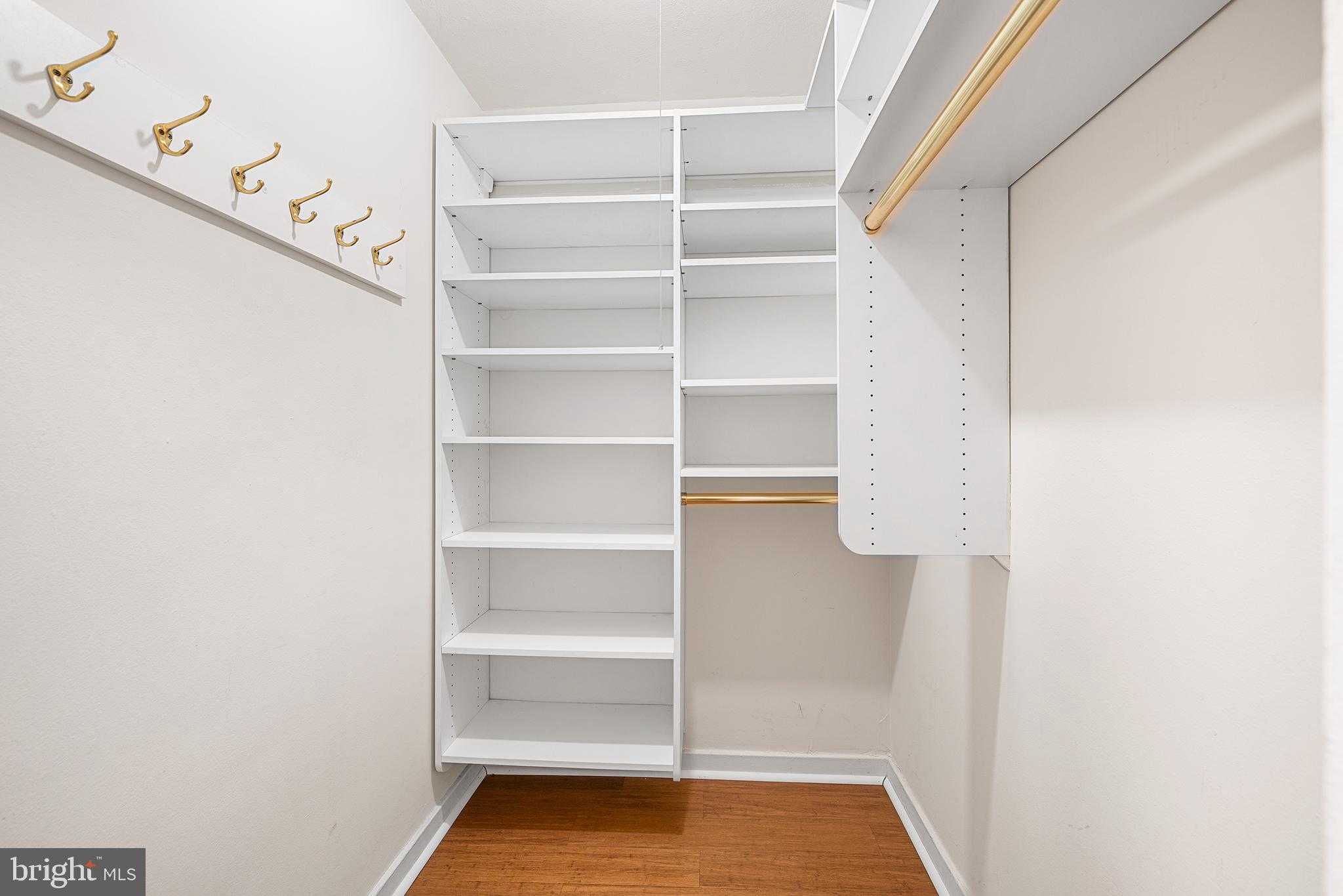 604 S Washington Sq photo 26