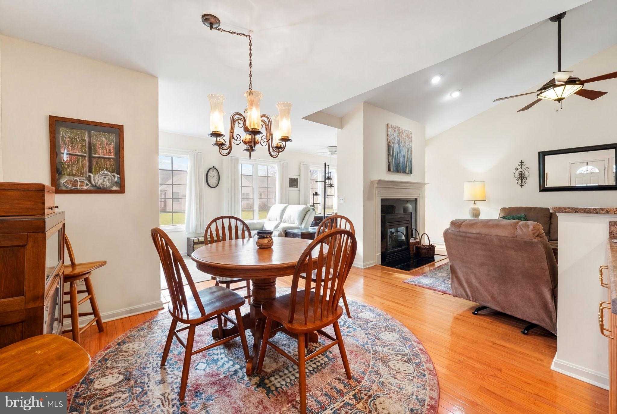 212 Spring Crest Dr photo 10