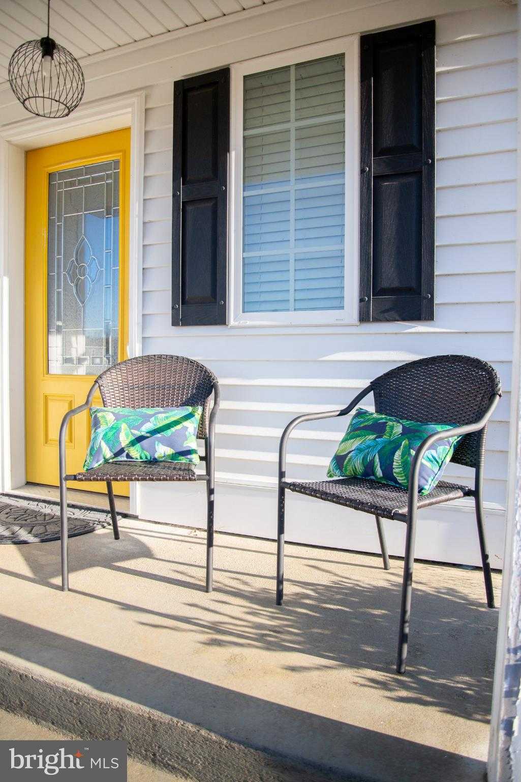 17073 Brookwood Dr photo 2