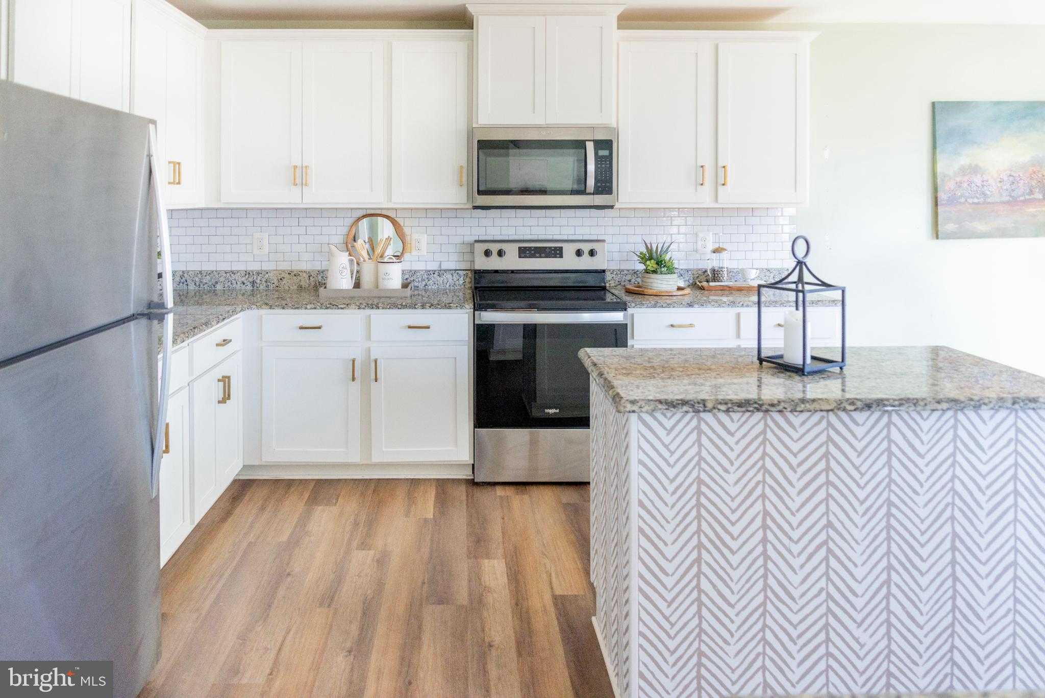 17073 Brookwood Dr photo 8