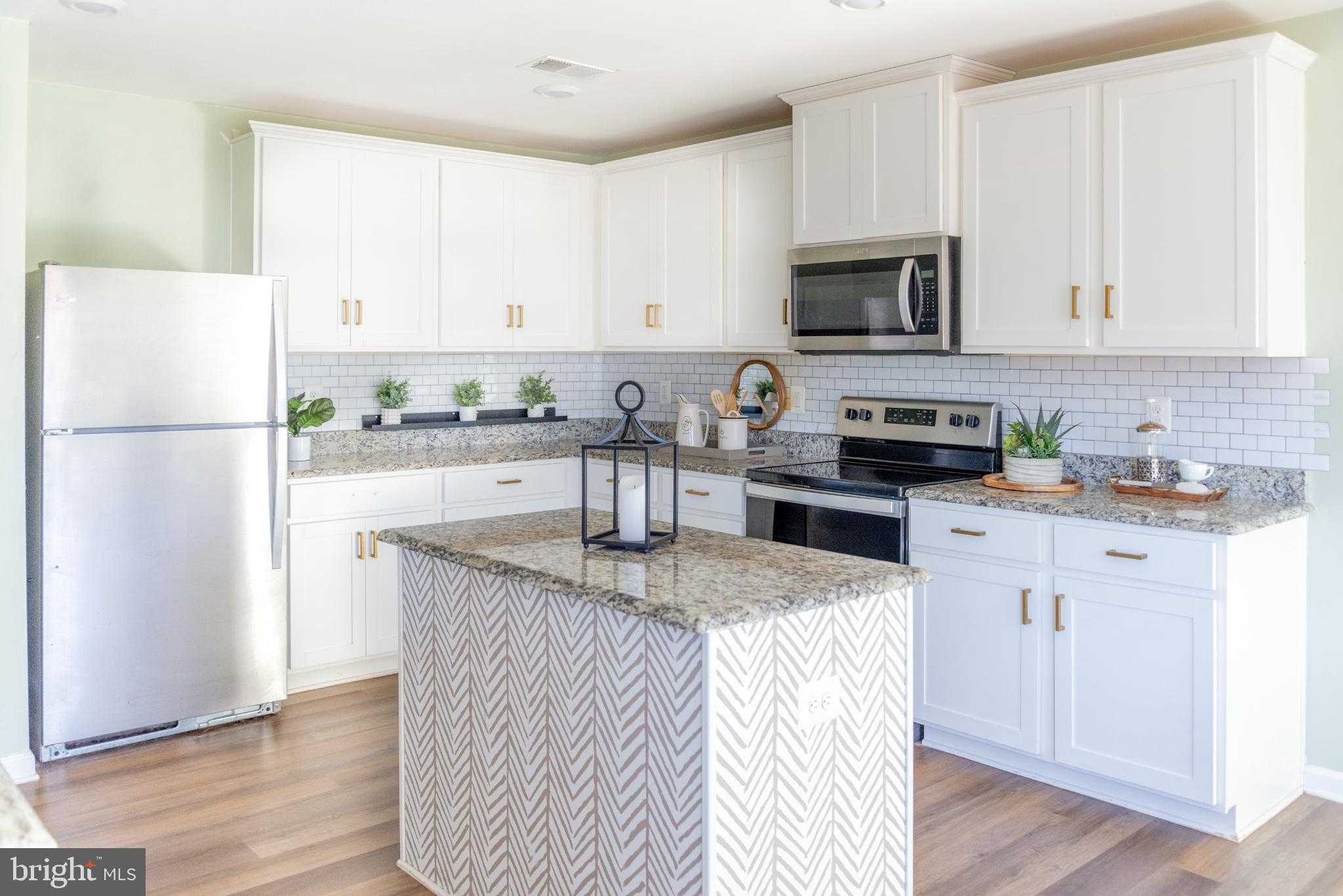 17073 Brookwood Dr photo 9