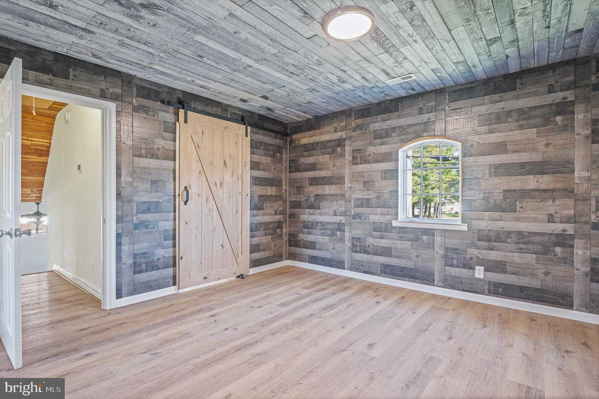 312 N Hammonds Ferry Rd photo 34