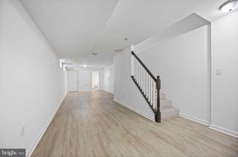 1443 N Bond St photo 30