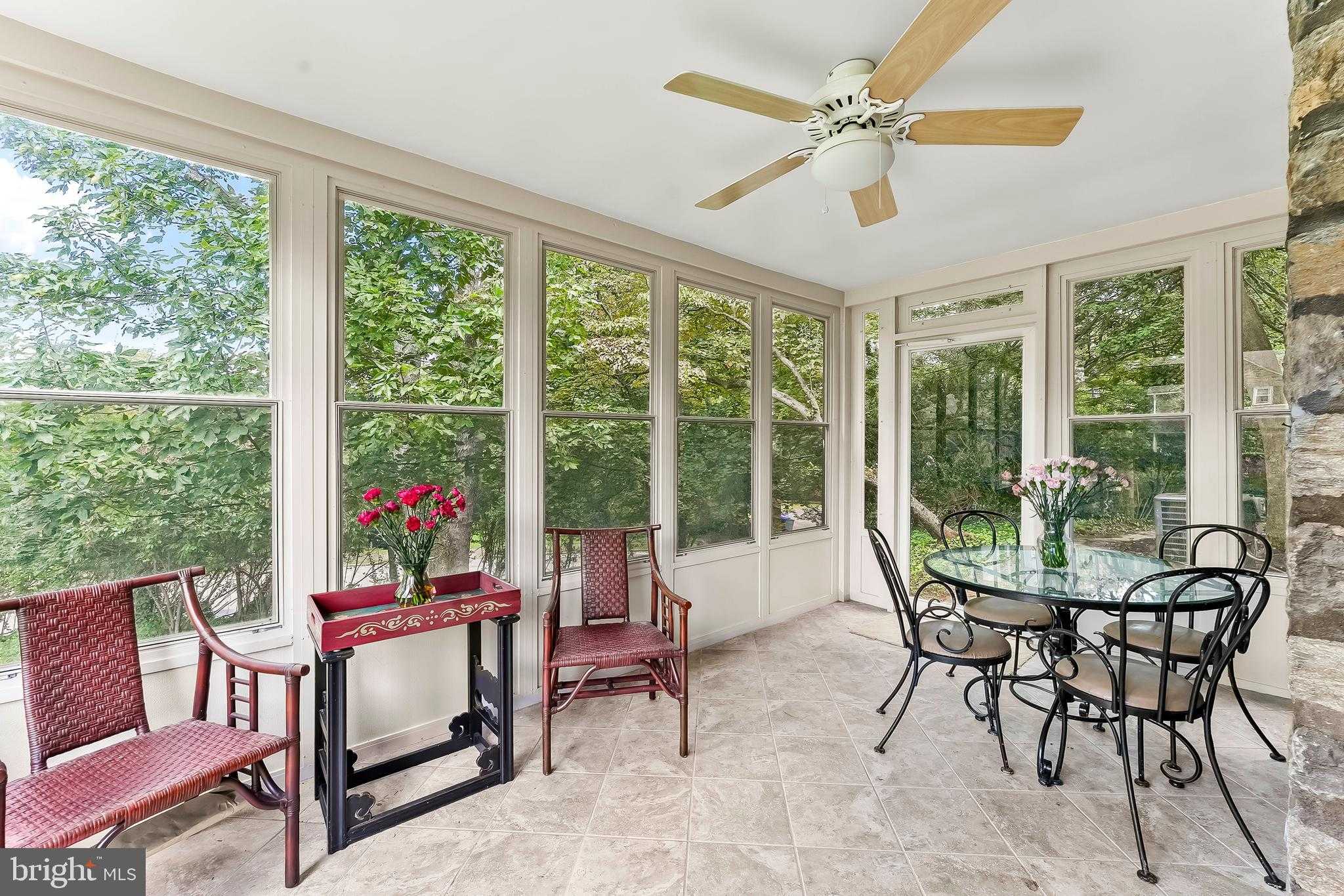 632 Foxcroft Rd photo 13