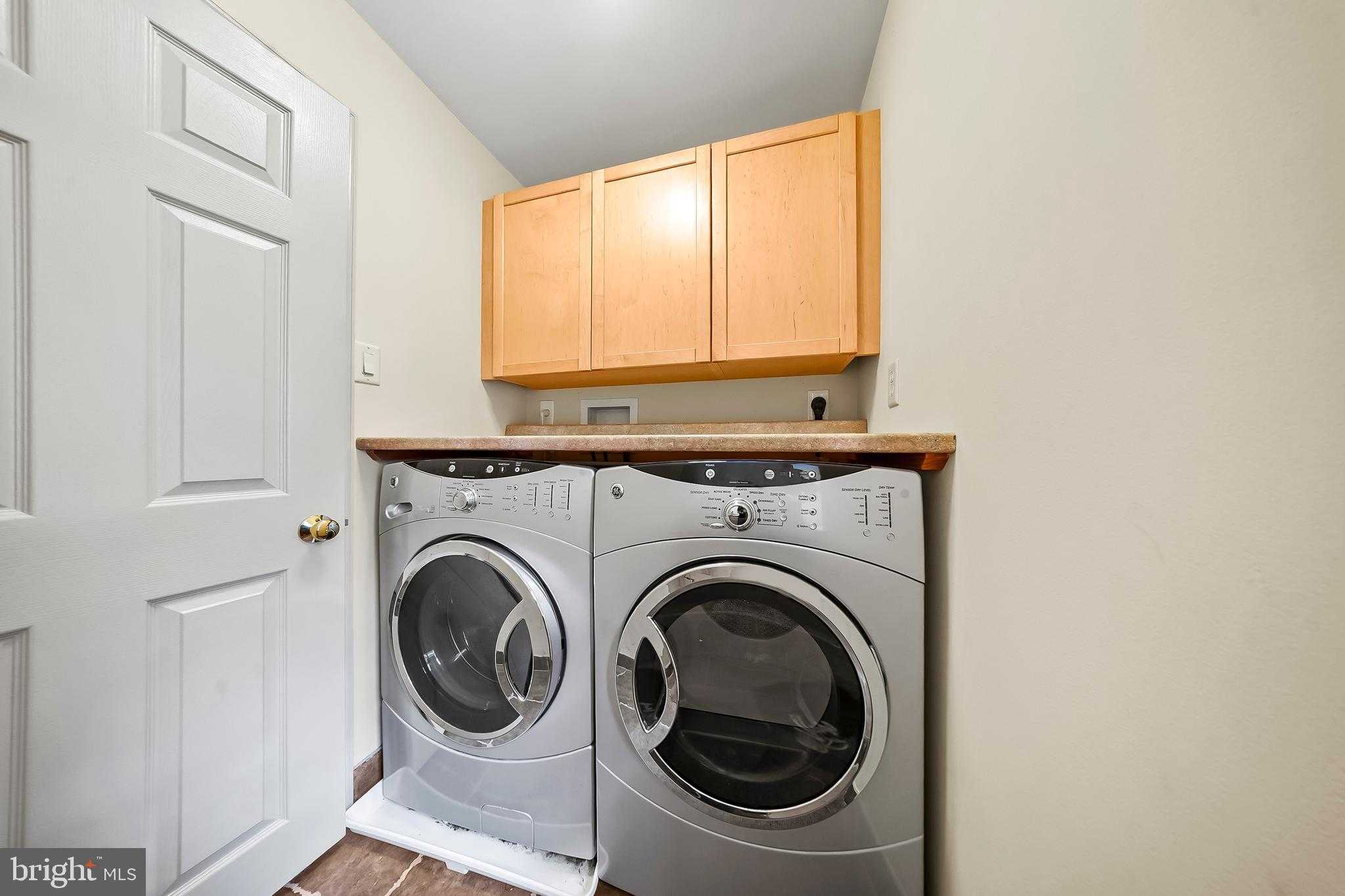 632 Foxcroft Rd photo 37