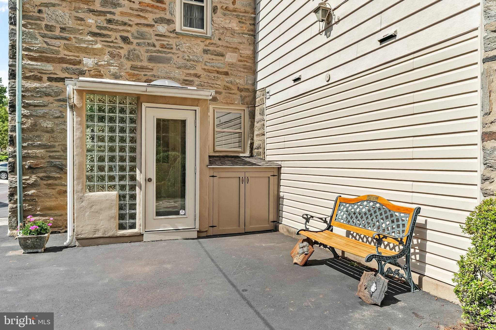 632 Foxcroft Rd photo 49