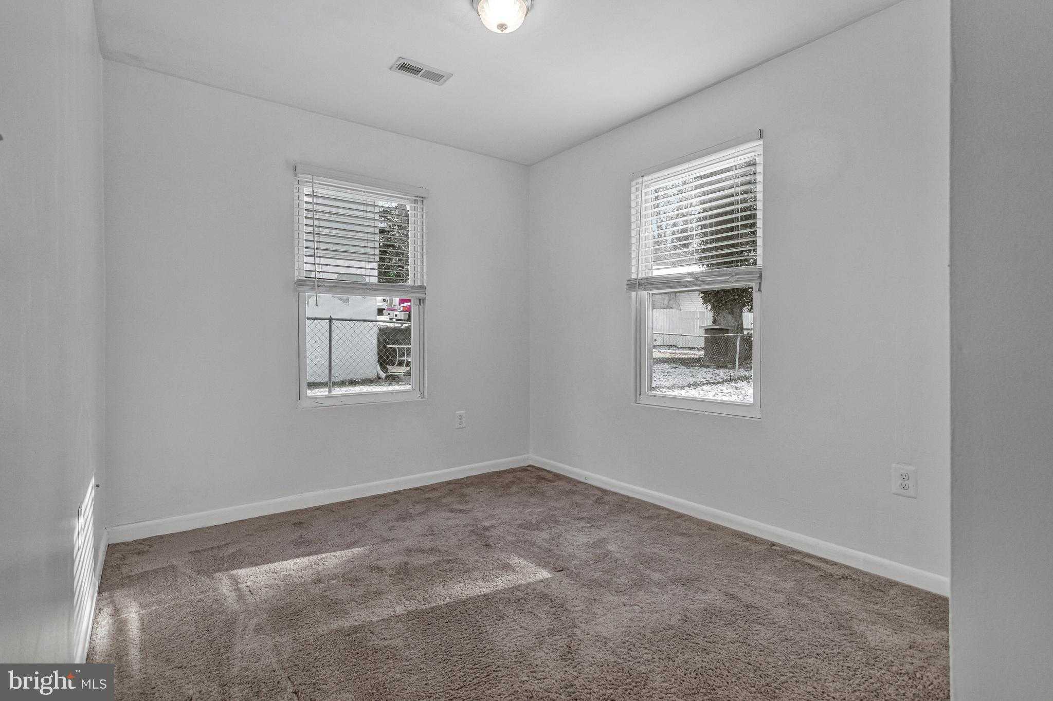 724 Spruce Dr photo 17