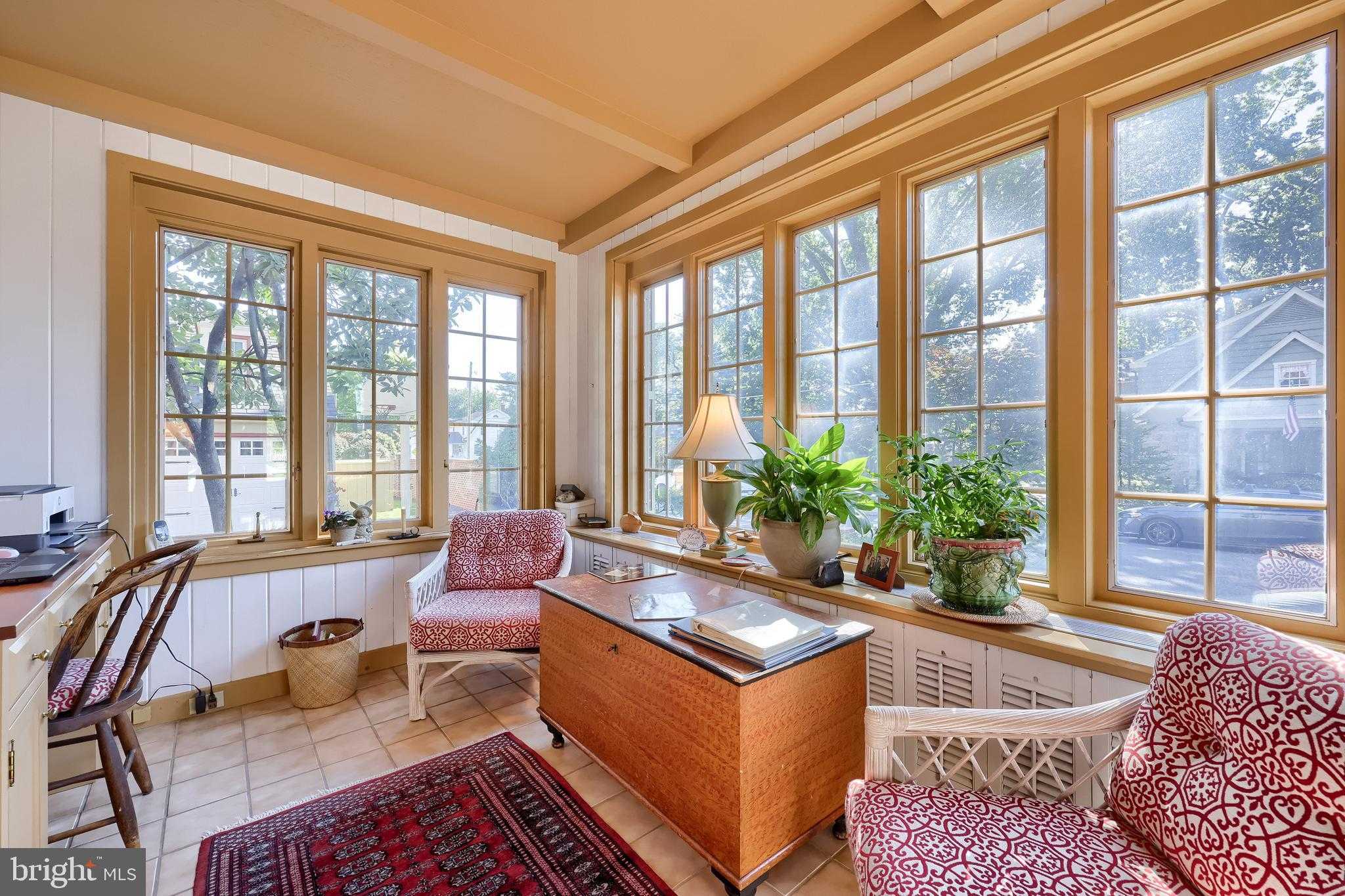 81 S Linden St photo 20