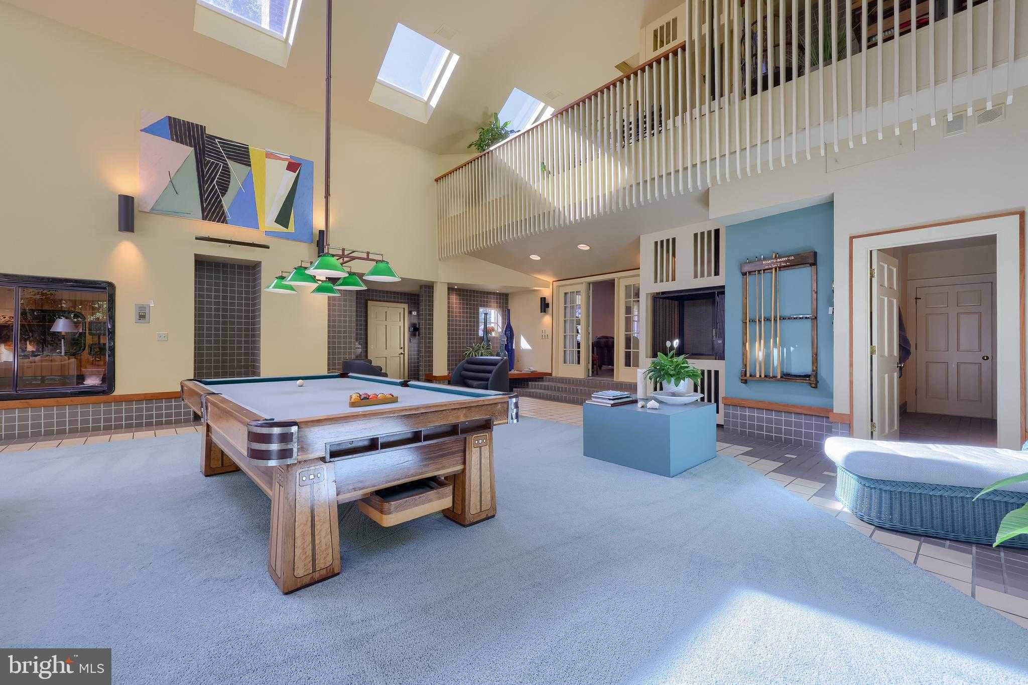 81 S Linden St photo 33