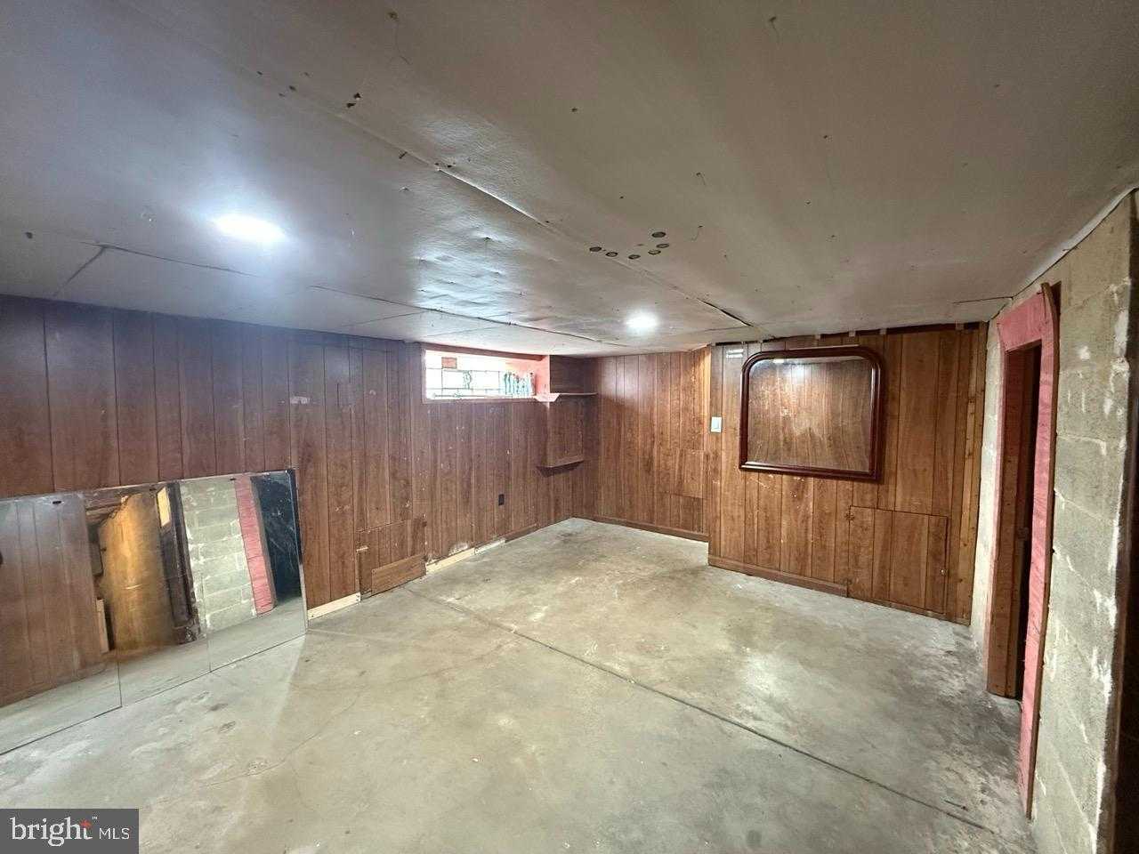 1243 Hellerman St photo 17