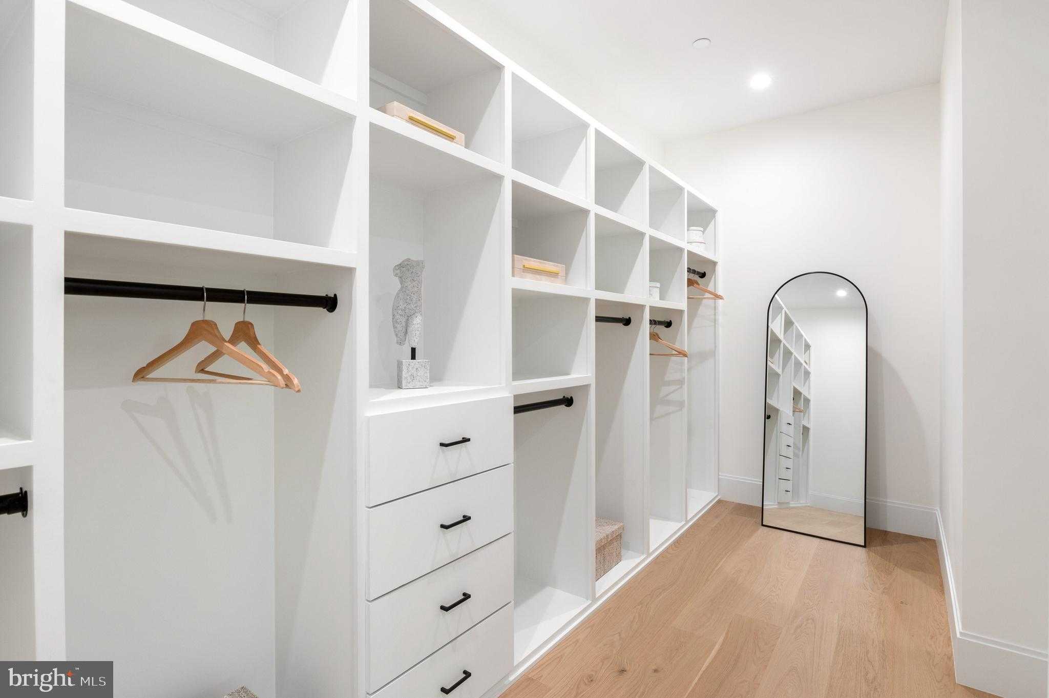 6921 Granby St photo 23