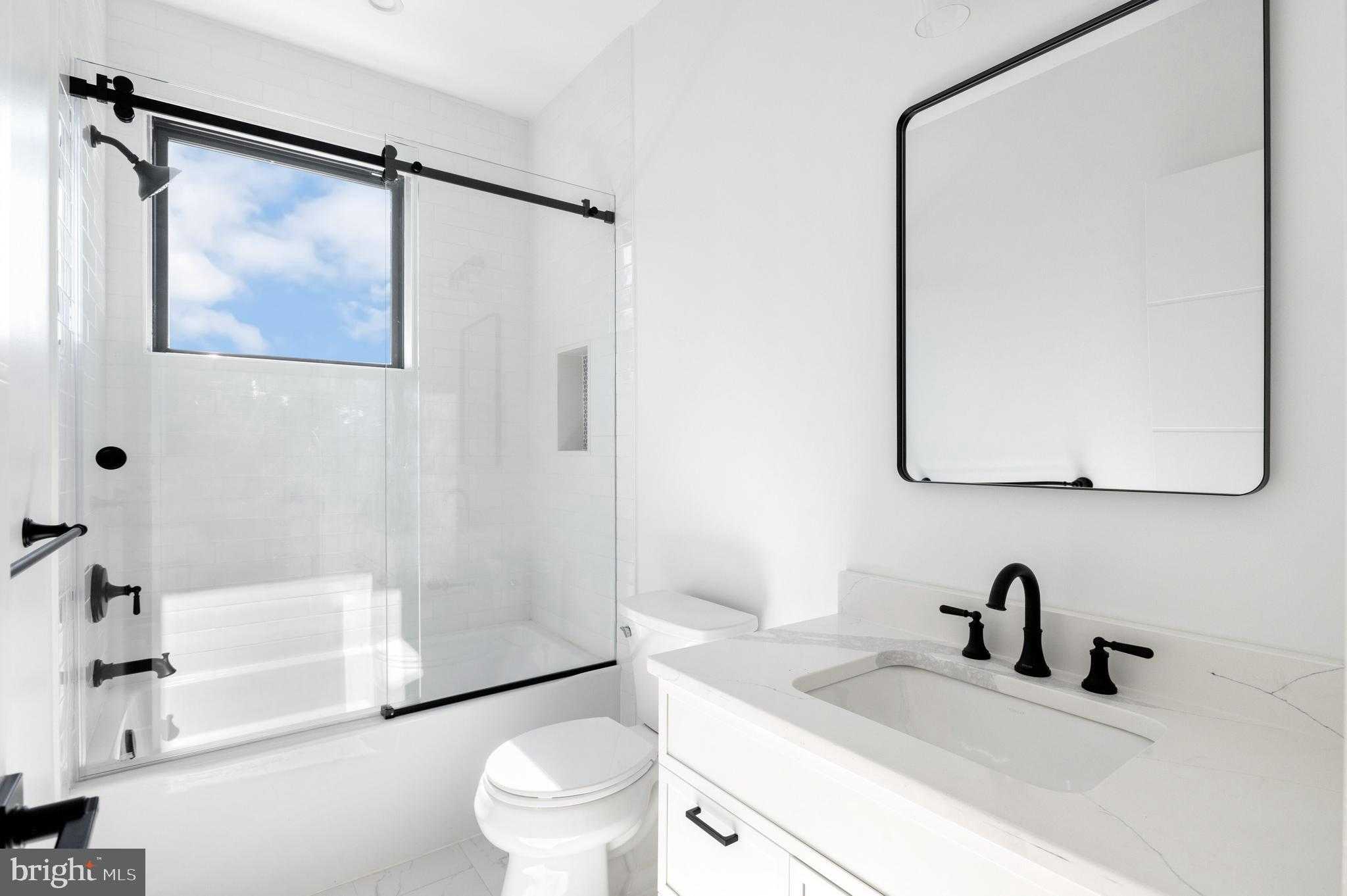 6921 Granby St photo 26