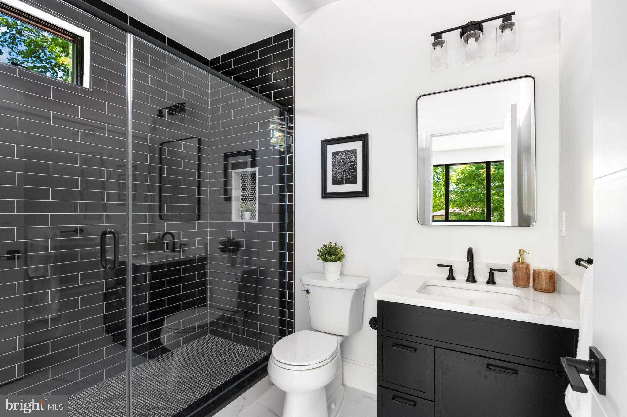 6921 Granby St photo 30