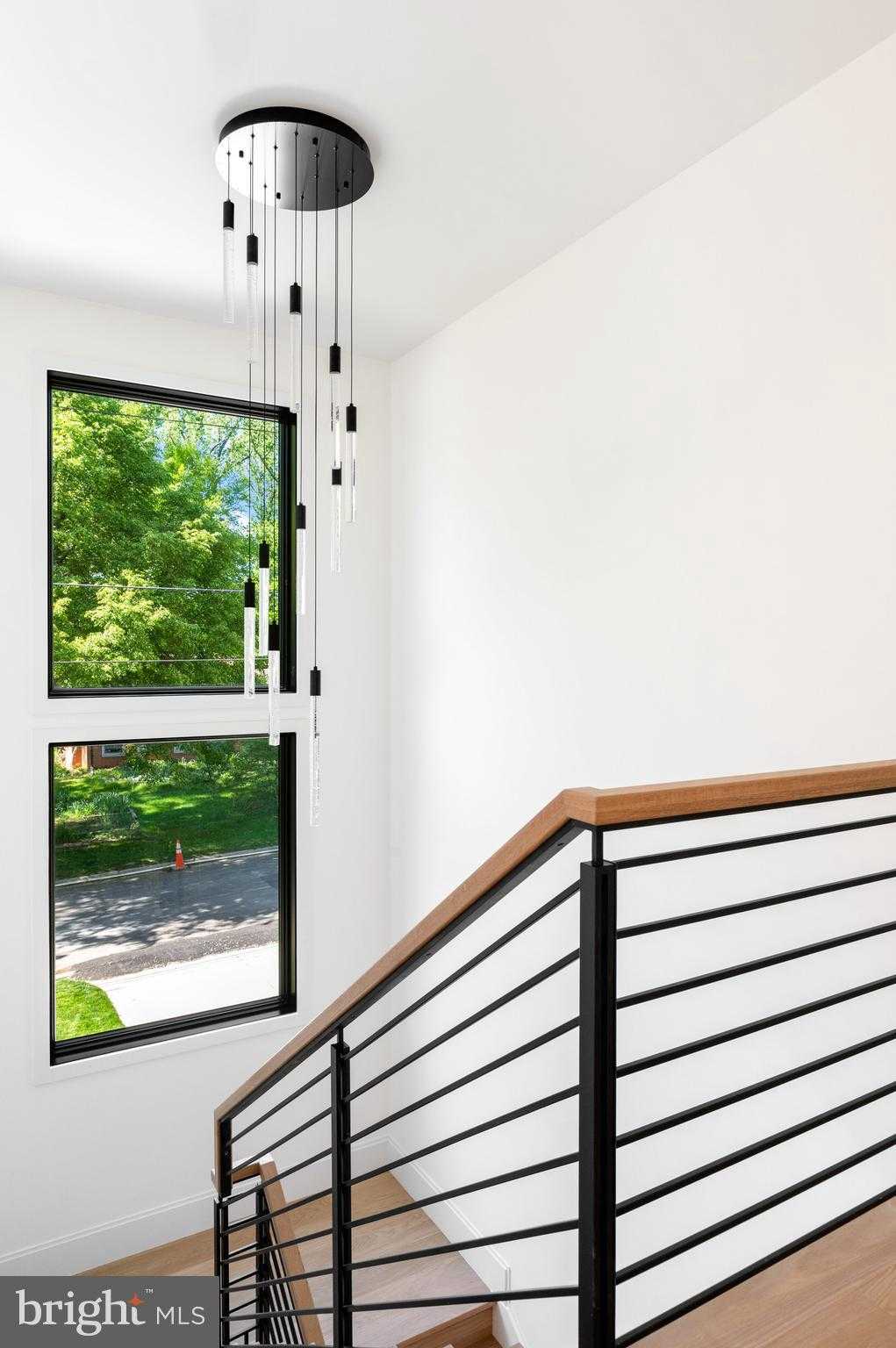 6921 Granby St photo 32