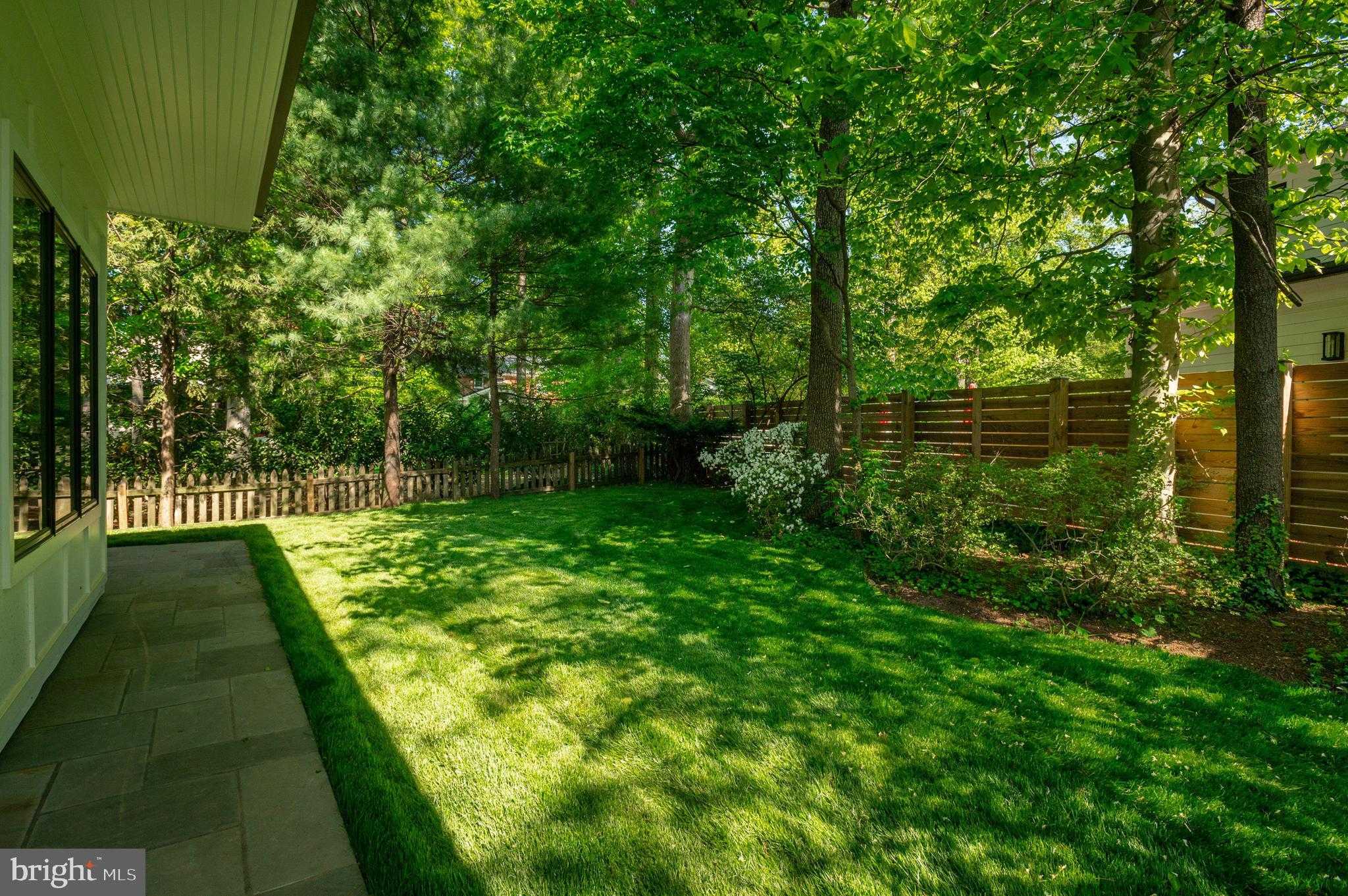 6921 Granby St photo 40