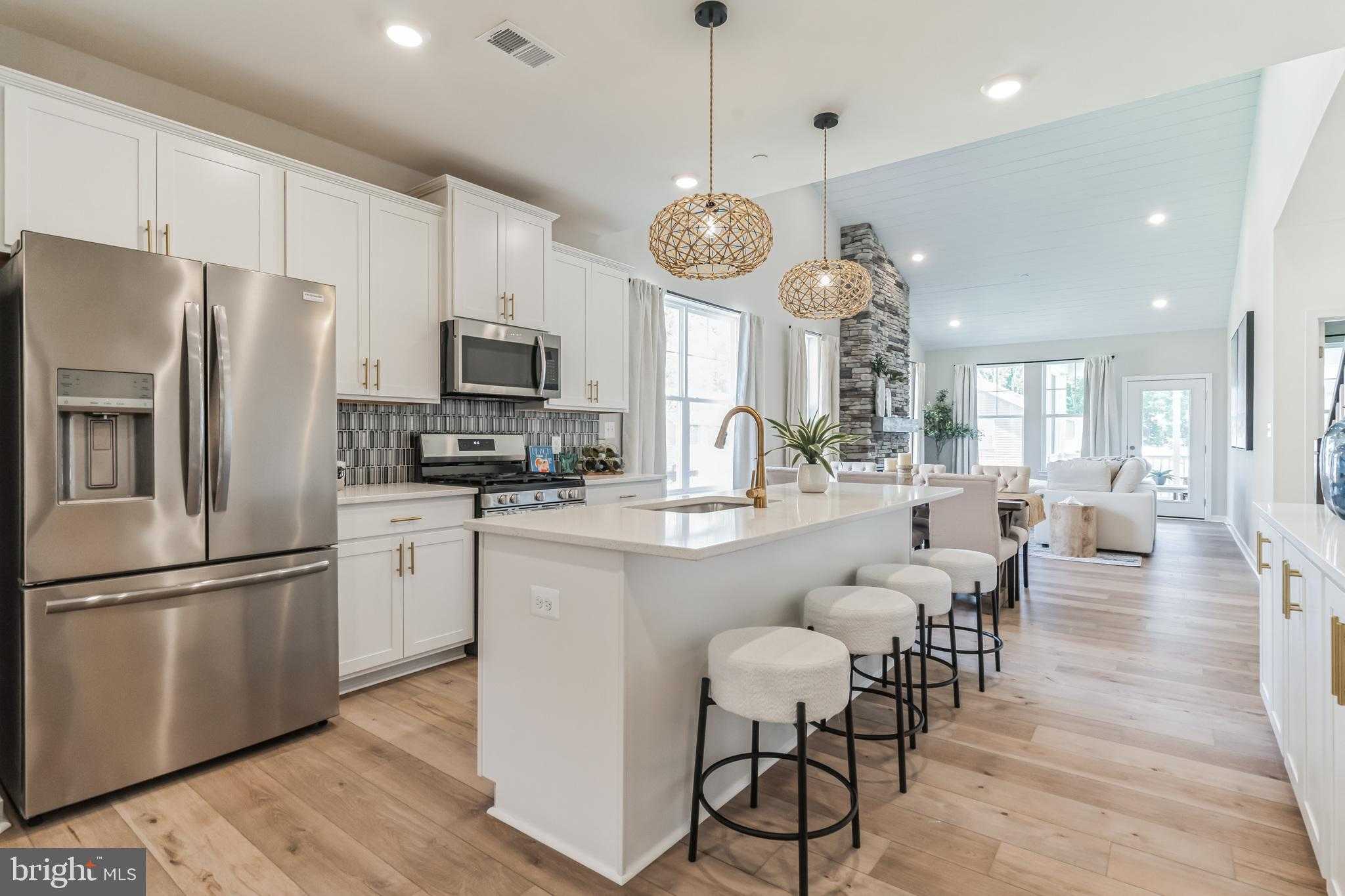 706 Aldora Dr photo 18