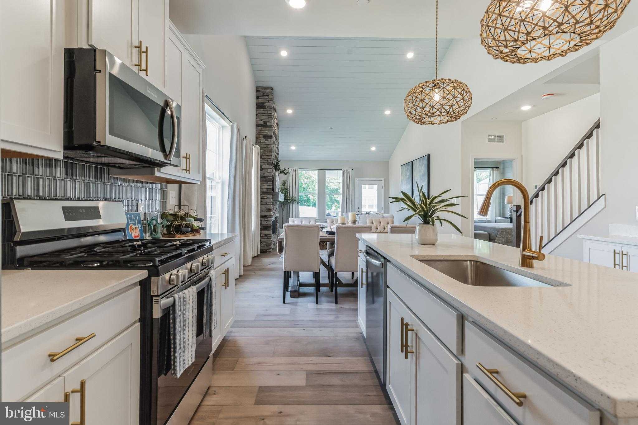 706 Aldora Dr photo 21