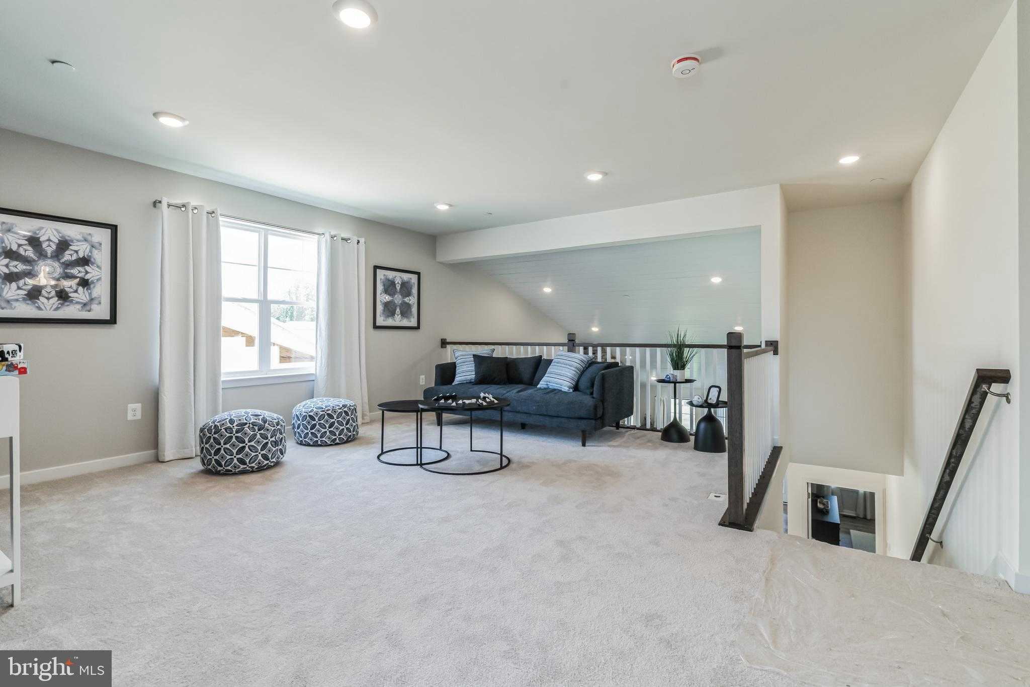 706 Aldora Dr photo 26