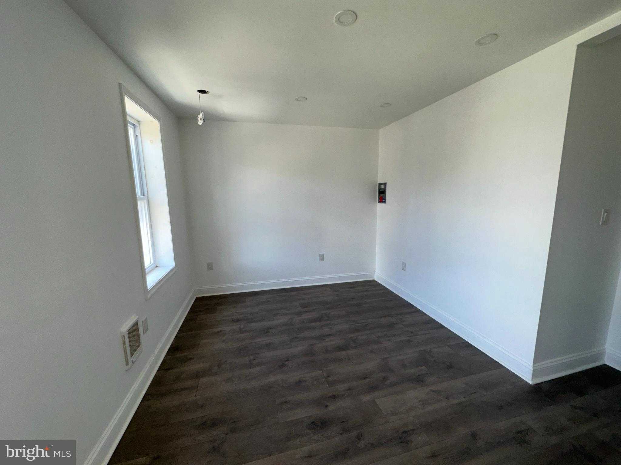 2715 N 12th St photo 18