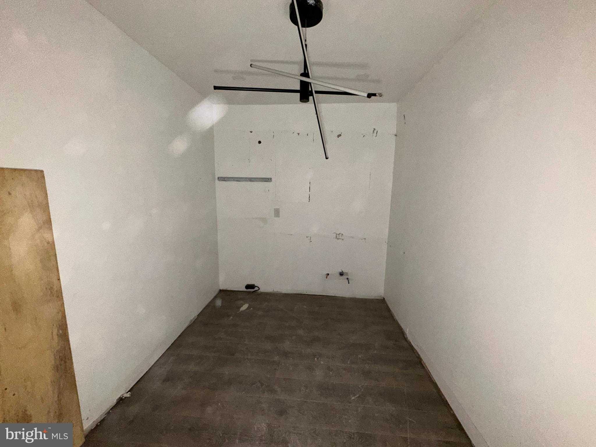 2715 N 12th St photo 4