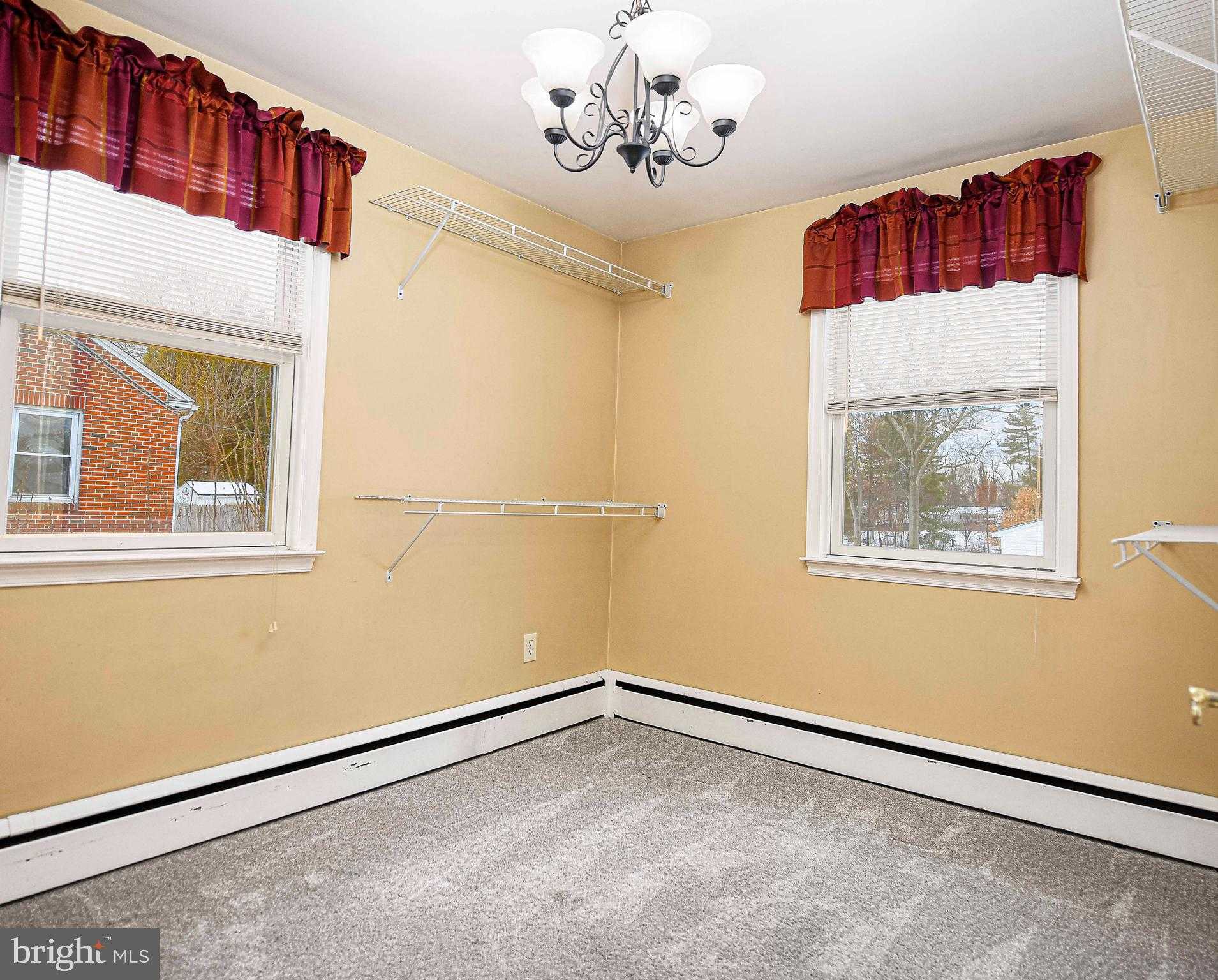 108 Archer St photo 17