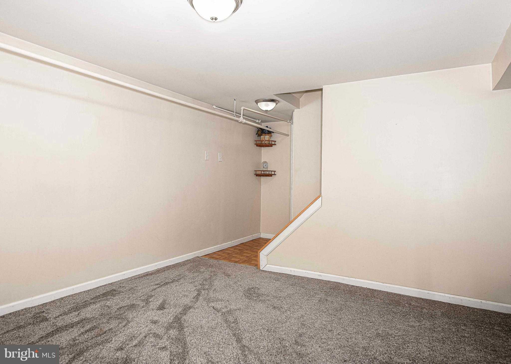 108 Archer St photo 26