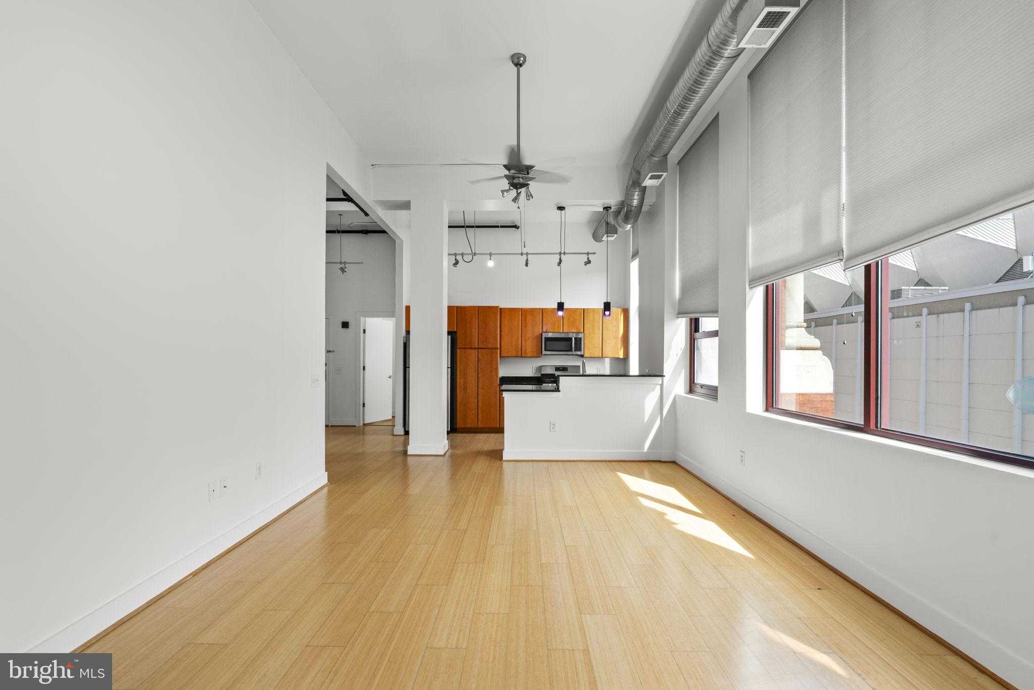 22 S Howard St # R401 photo 12