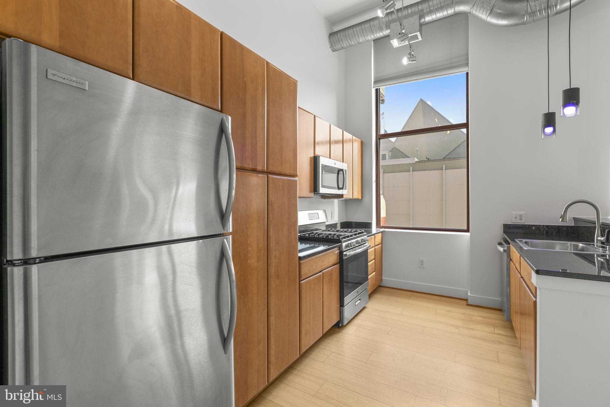 22 S Howard St # R401 photo 14