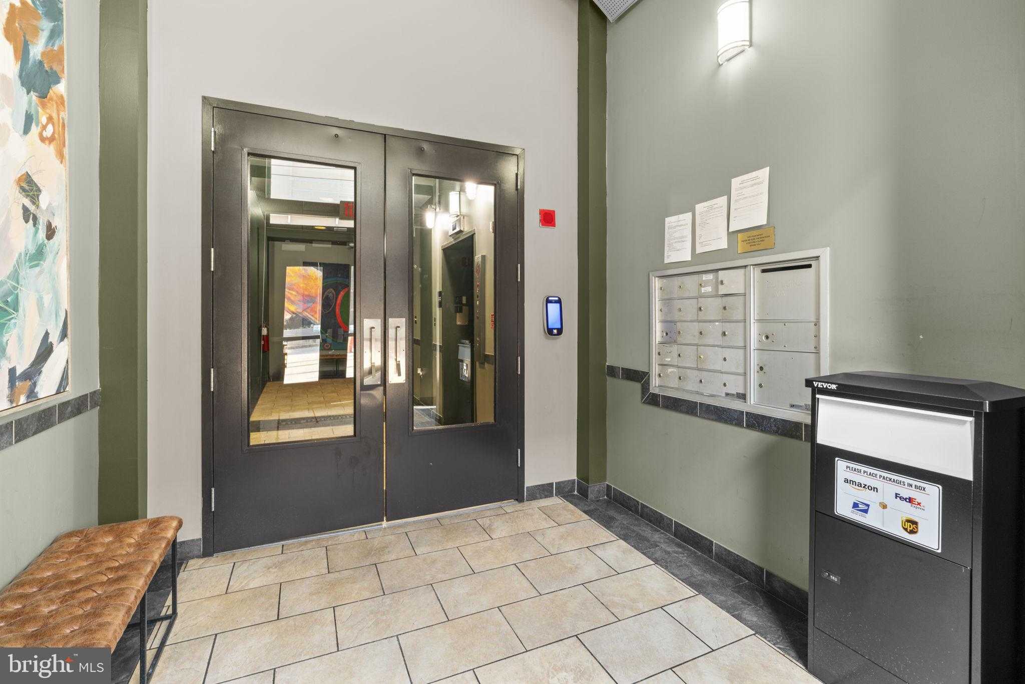 22 S Howard St # R401 photo 3