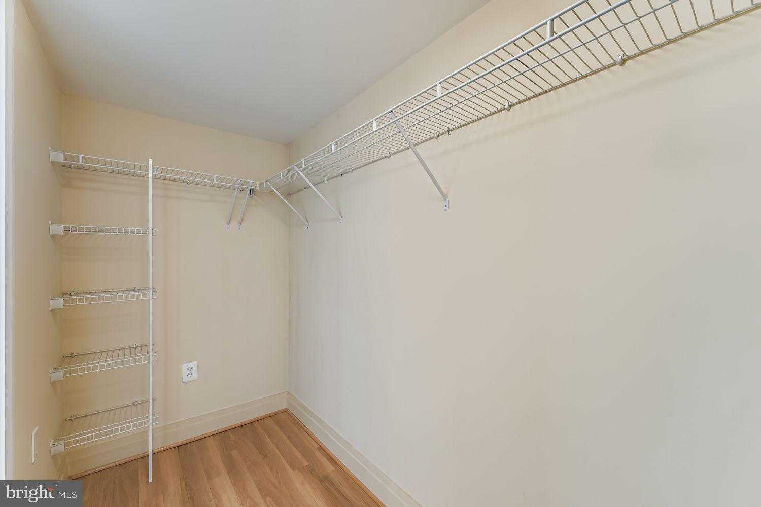 414 Water St Apt 1703 photo 17
