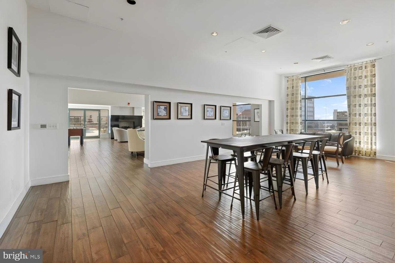 414 Water St Apt 1703 photo 26