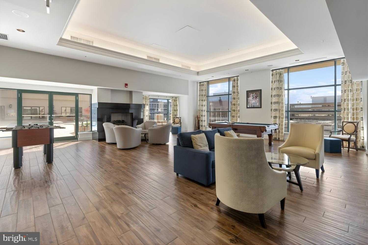 414 Water St Apt 1703 photo 28