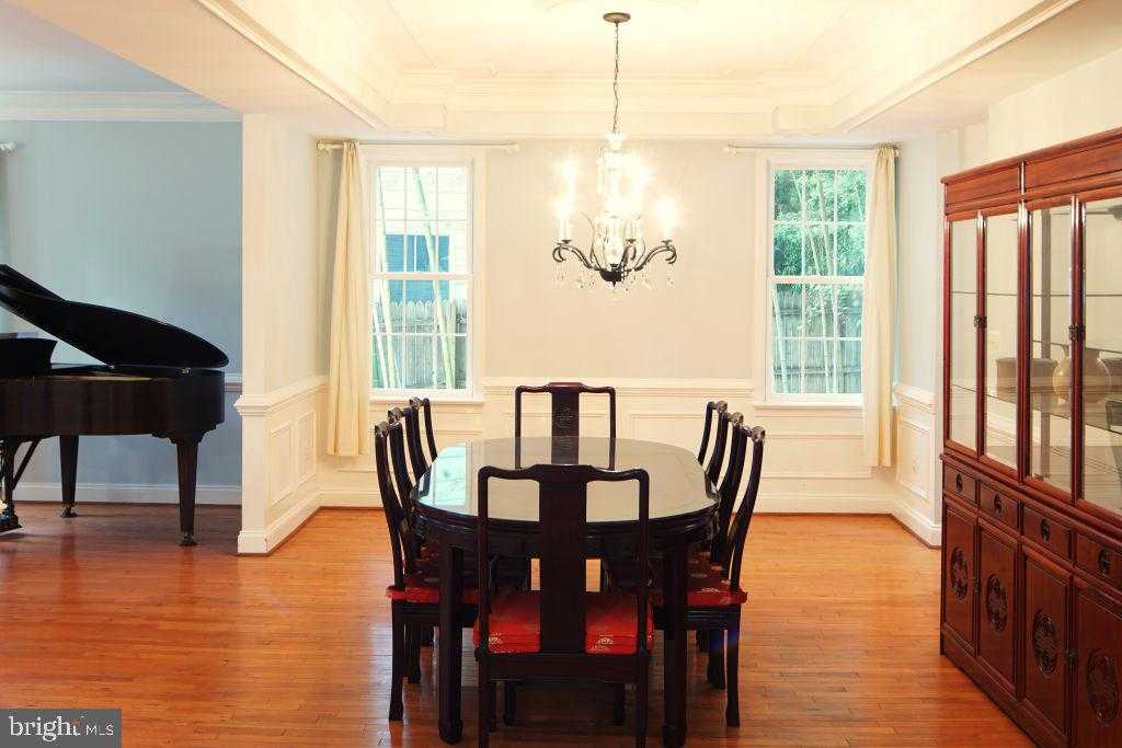 518 Calvin Ln photo 11