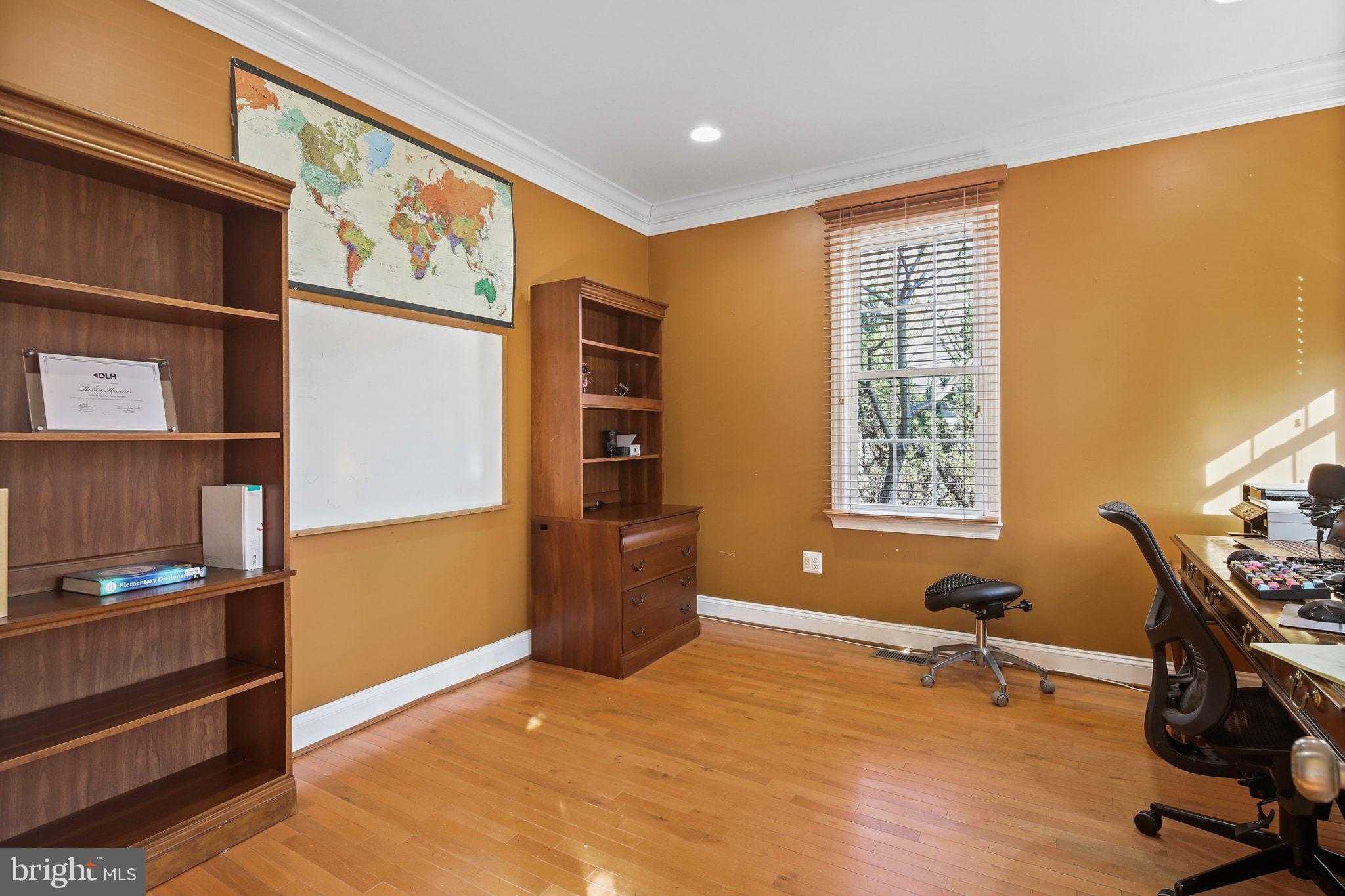 518 Calvin Ln photo 18