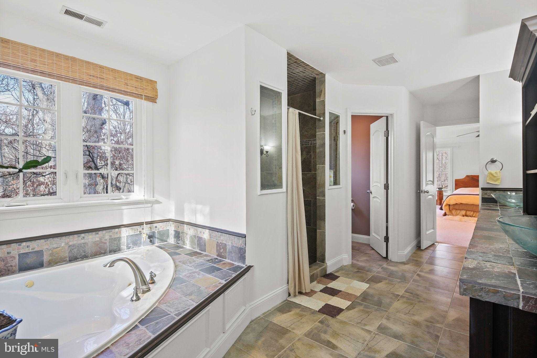 518 Calvin Ln photo 25