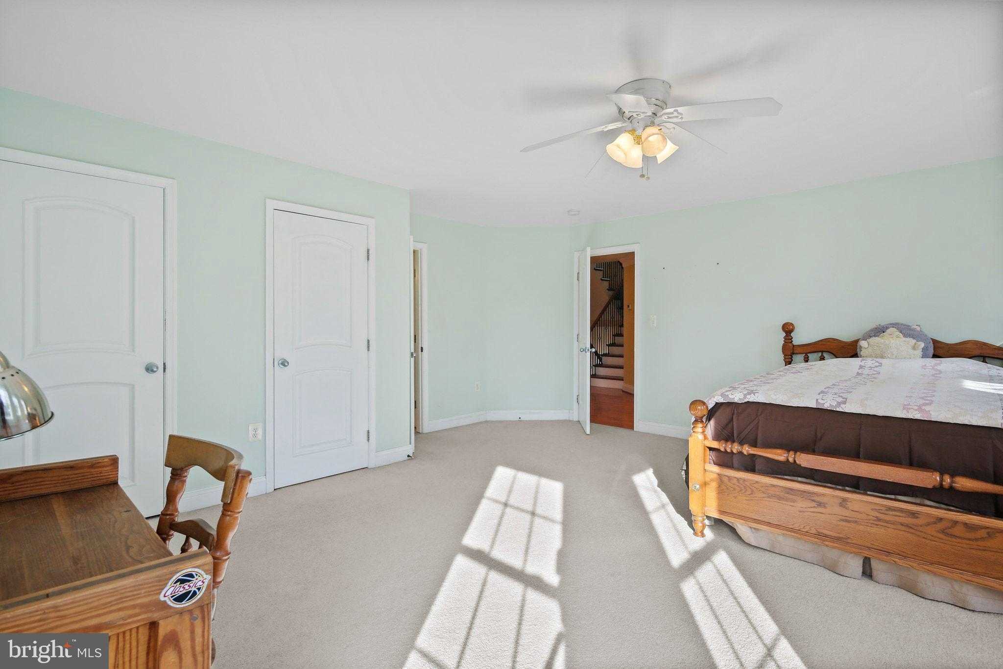 518 Calvin Ln photo 29