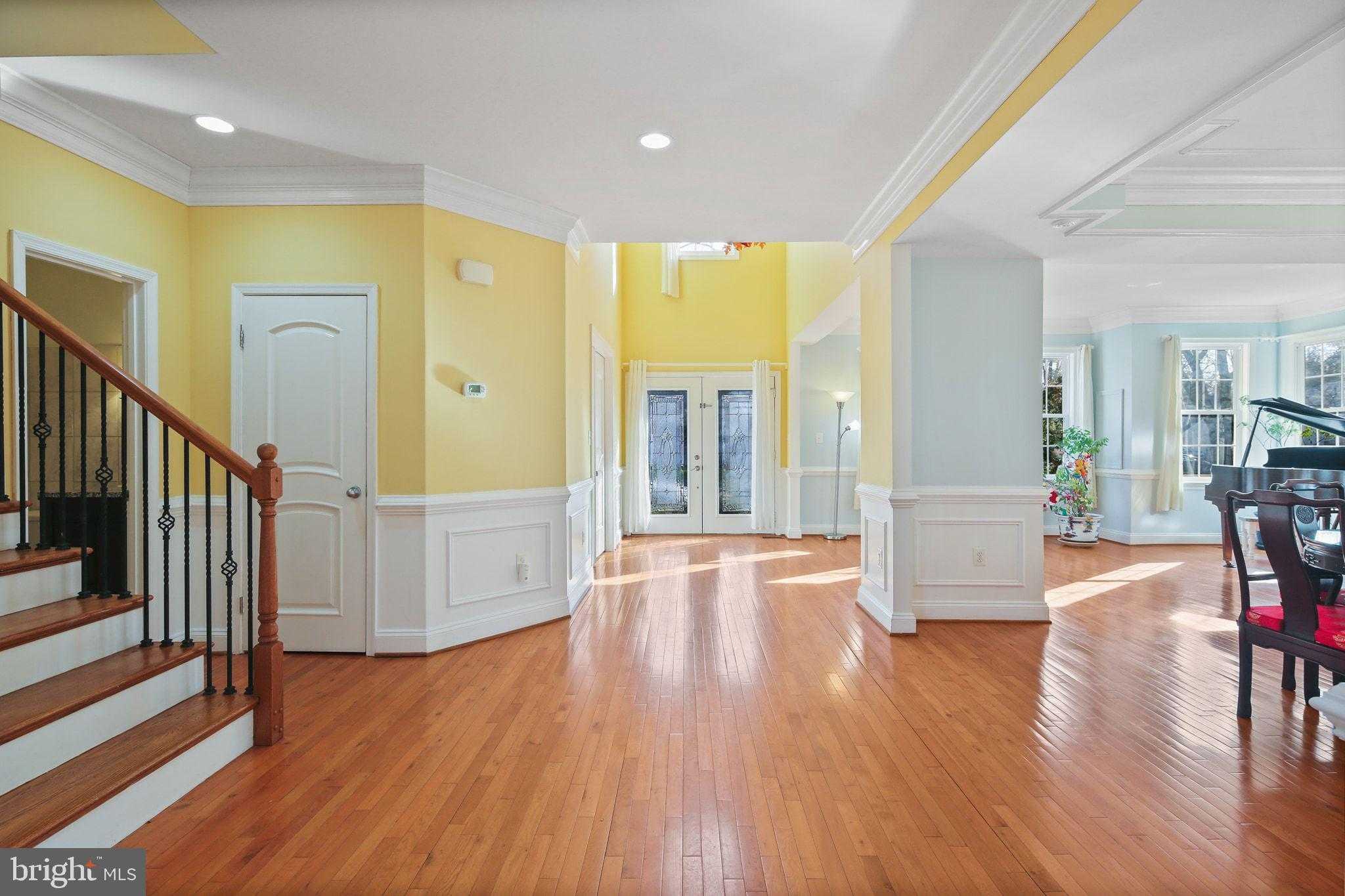 518 Calvin Ln photo 5