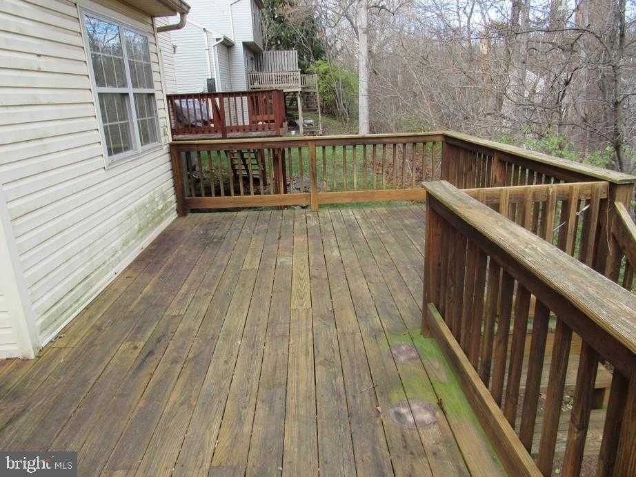 65 Mill Pond Dr photo 4