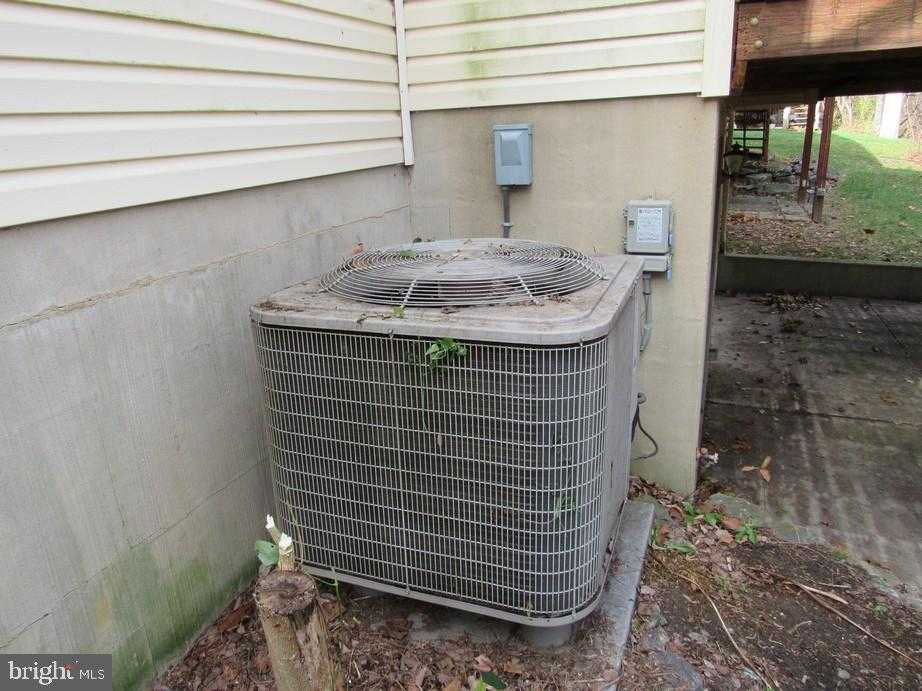 65 Mill Pond Dr photo 6