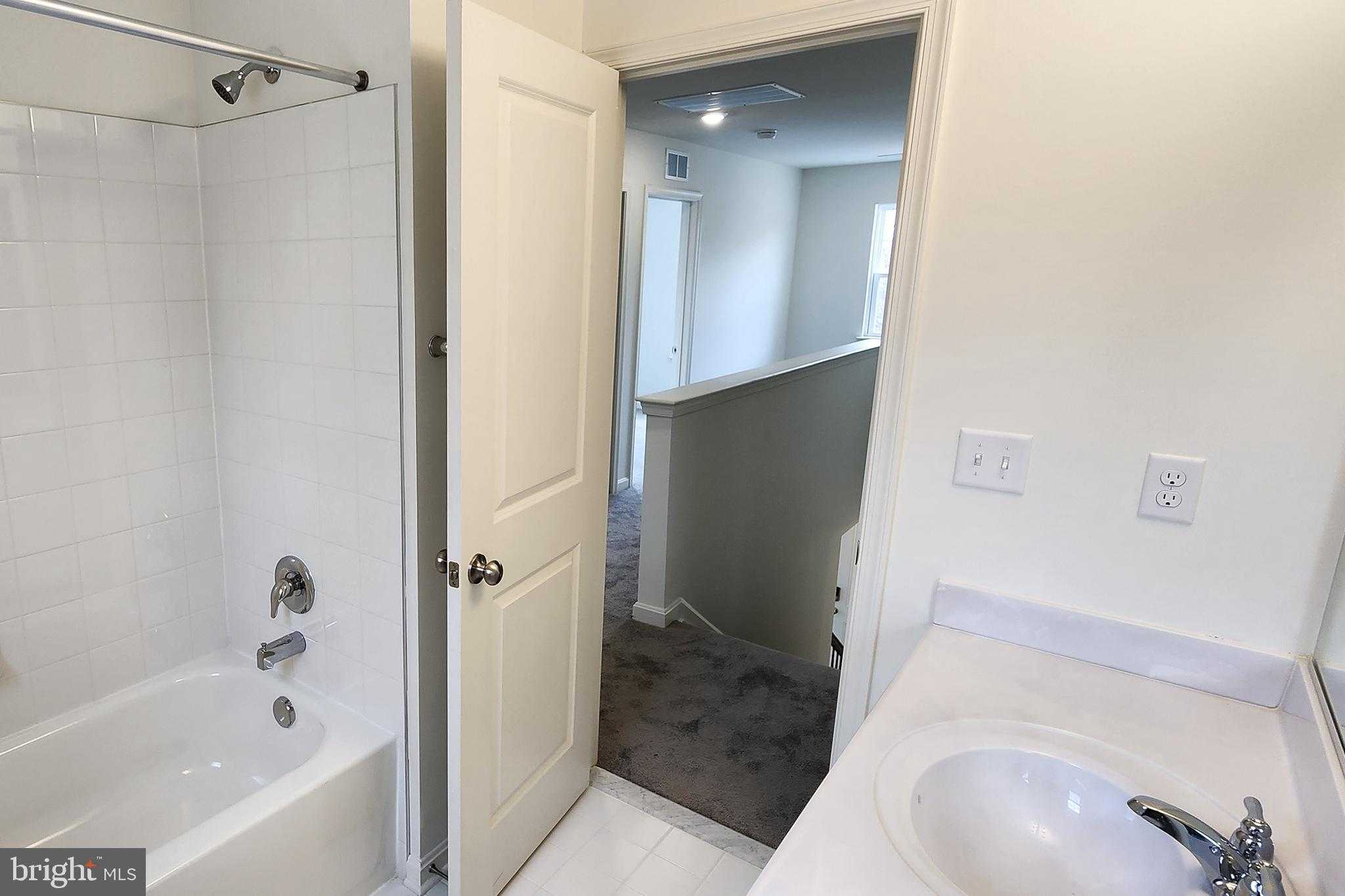 11 Paddock Ct photo 5