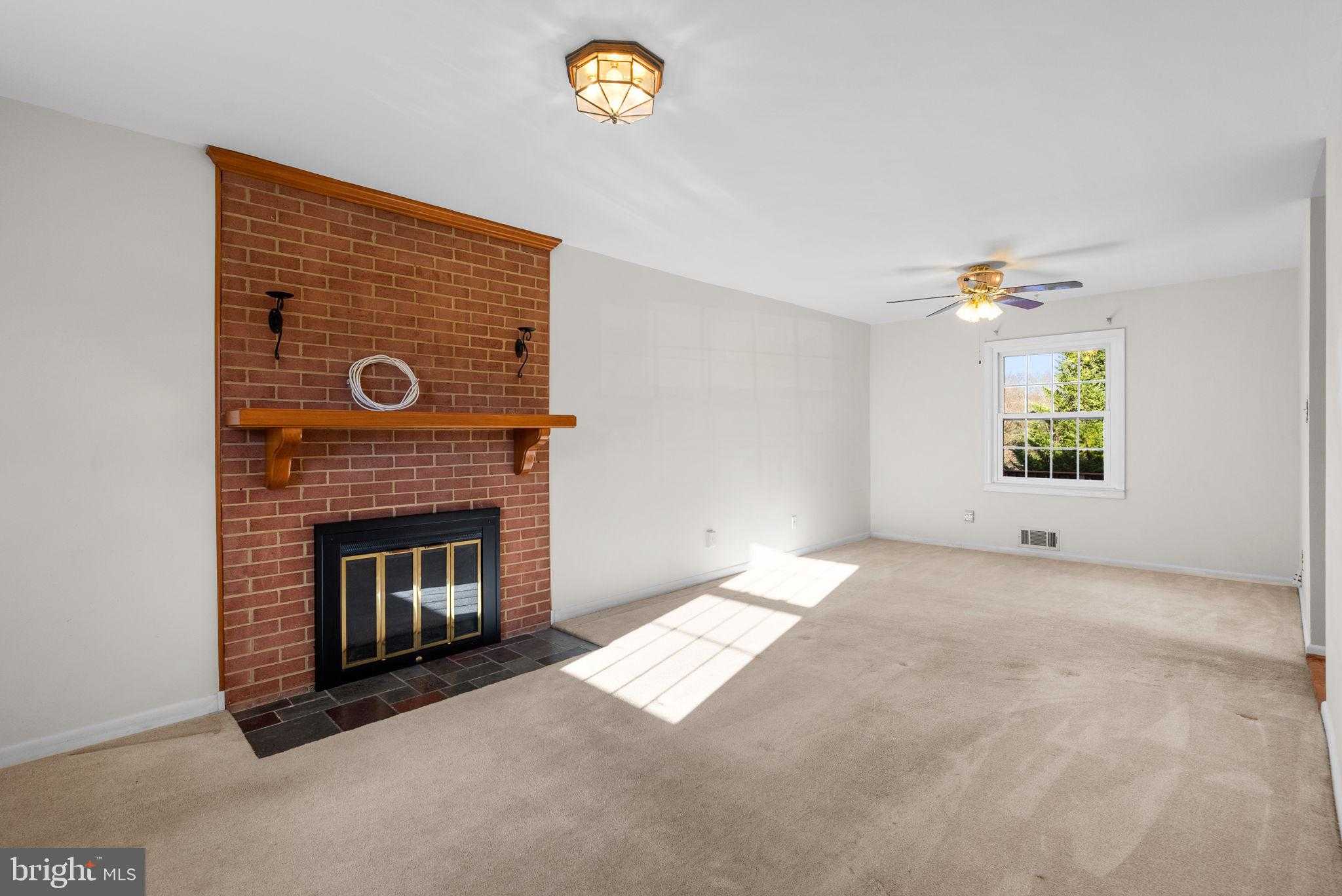 6219 Thornwood Dr photo 19