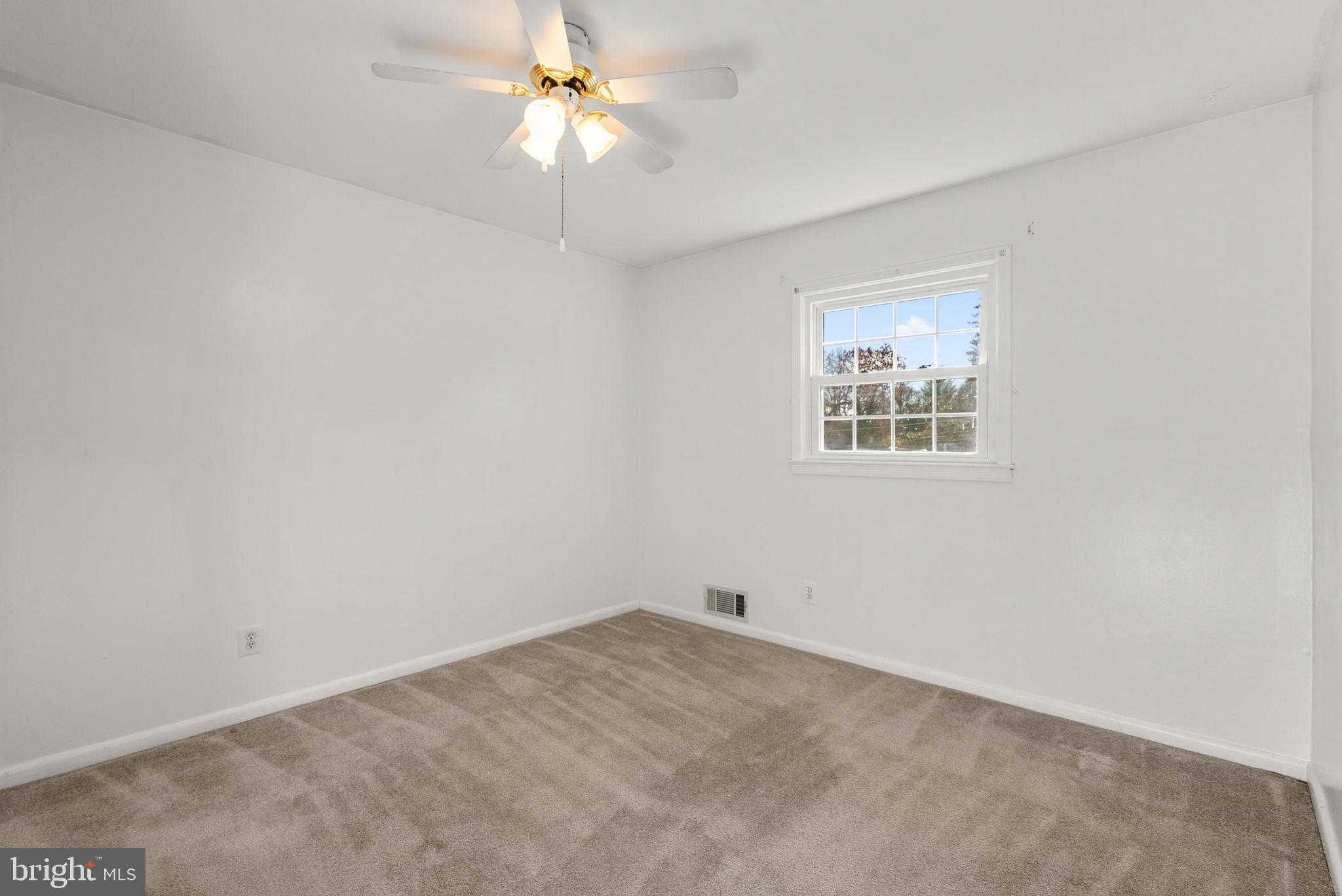 6219 Thornwood Dr photo 28