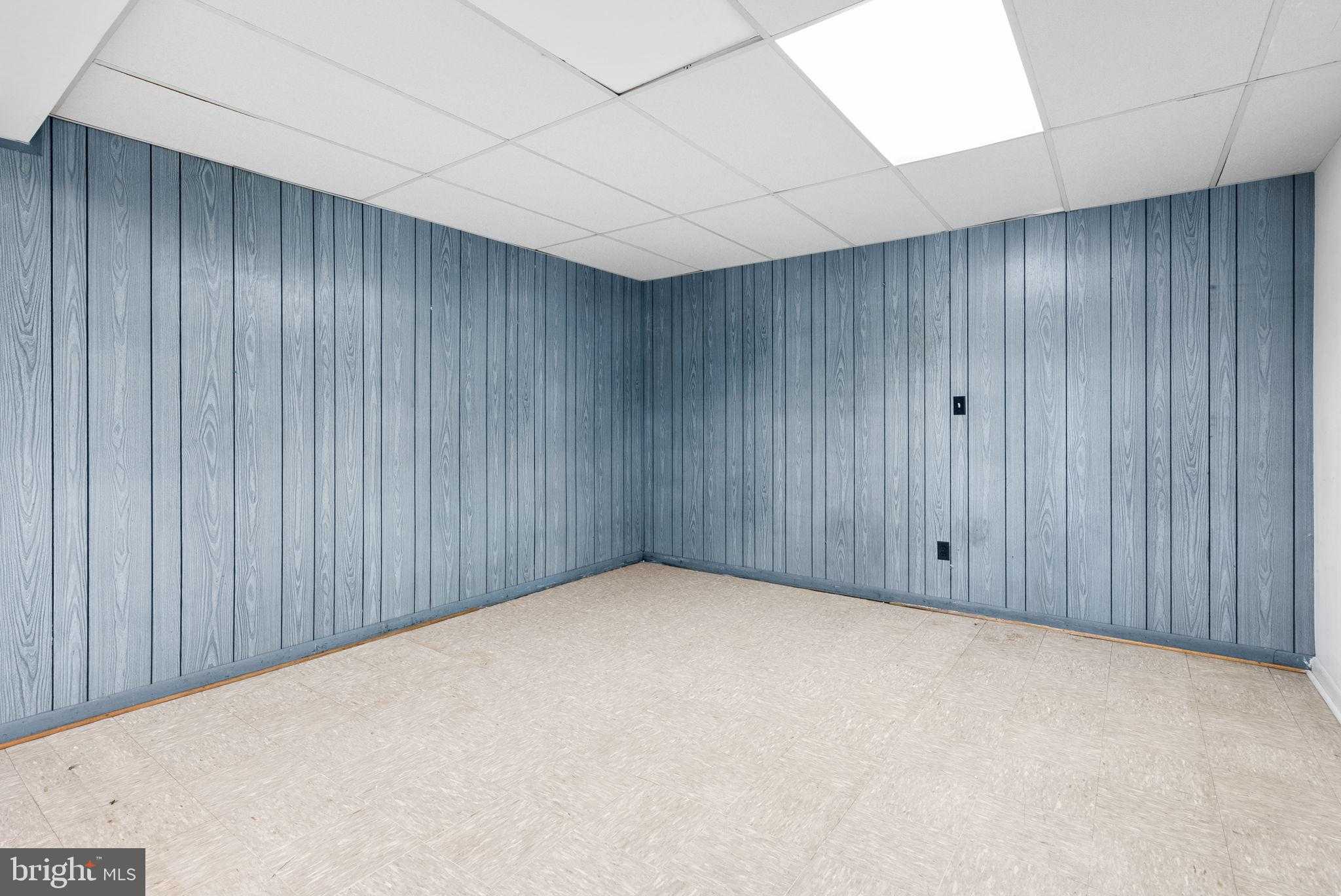 6219 Thornwood Dr photo 35