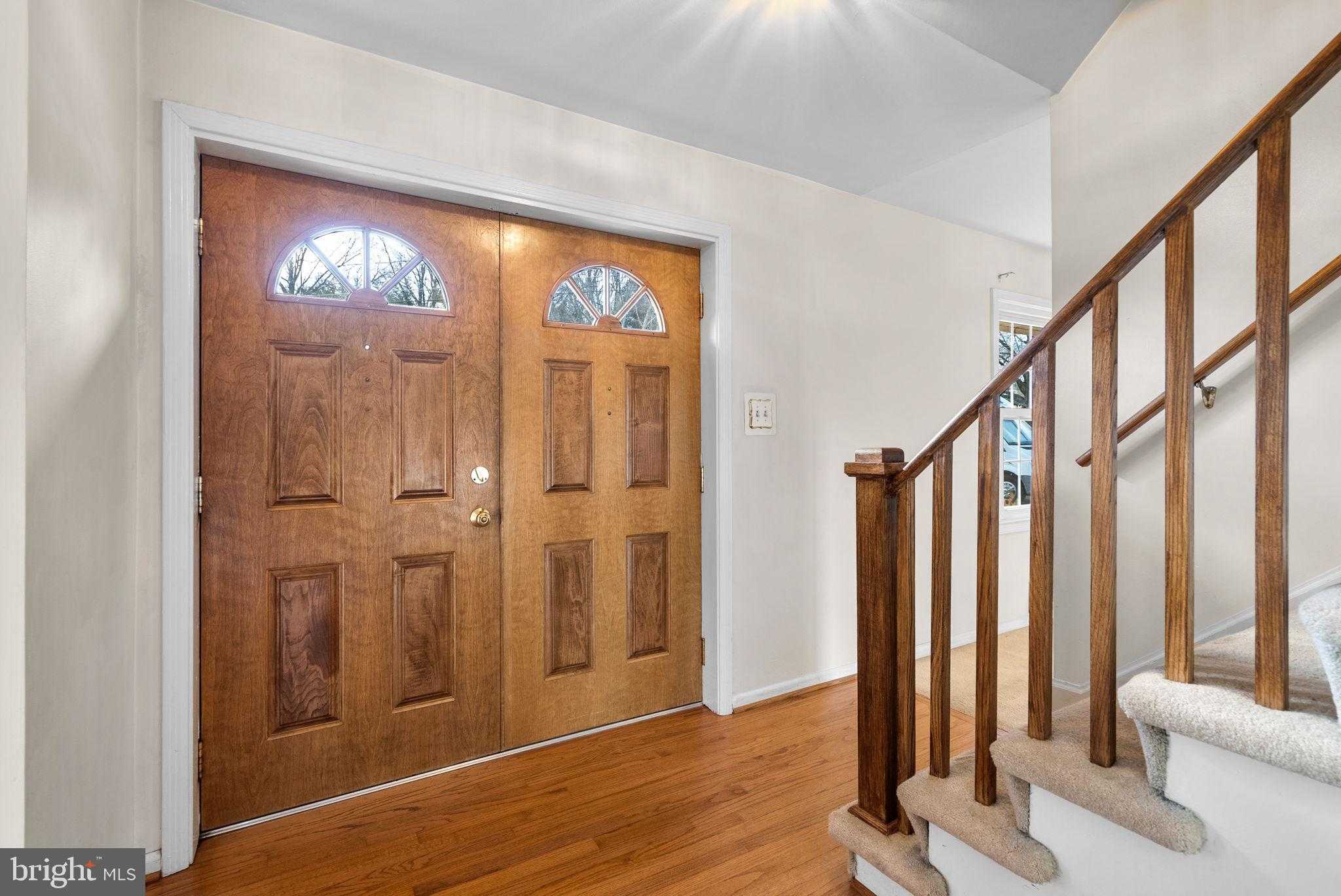 6219 Thornwood Dr photo 9