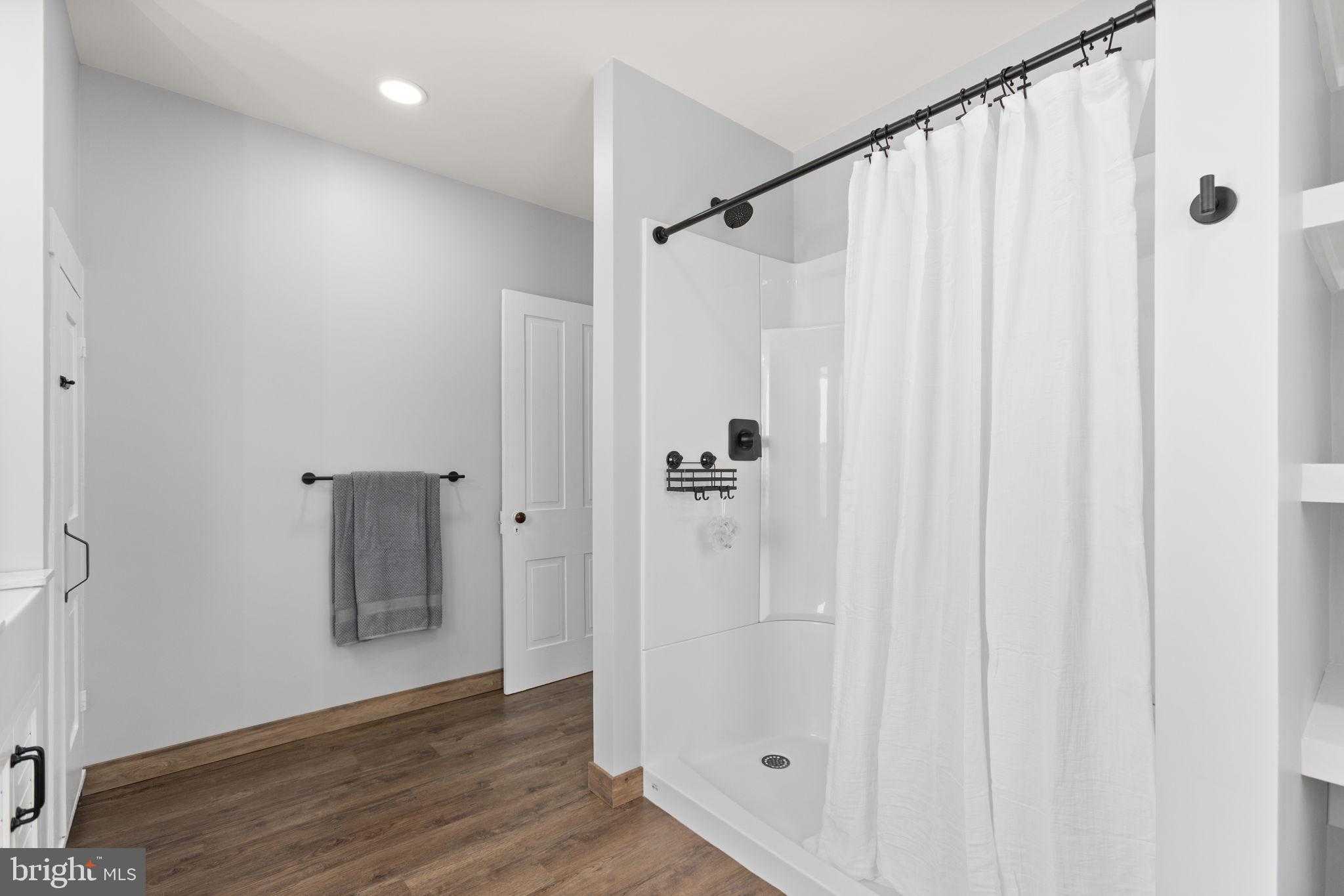 99 Creek Rd photo 34