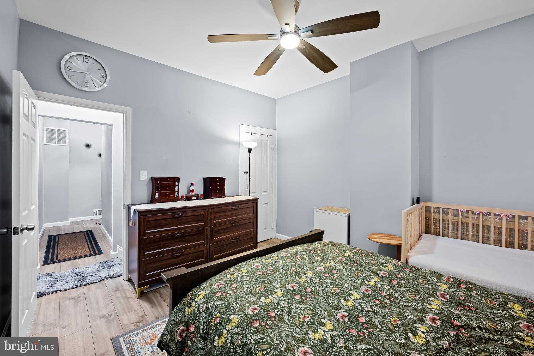 236 S Gilmor St photo 18