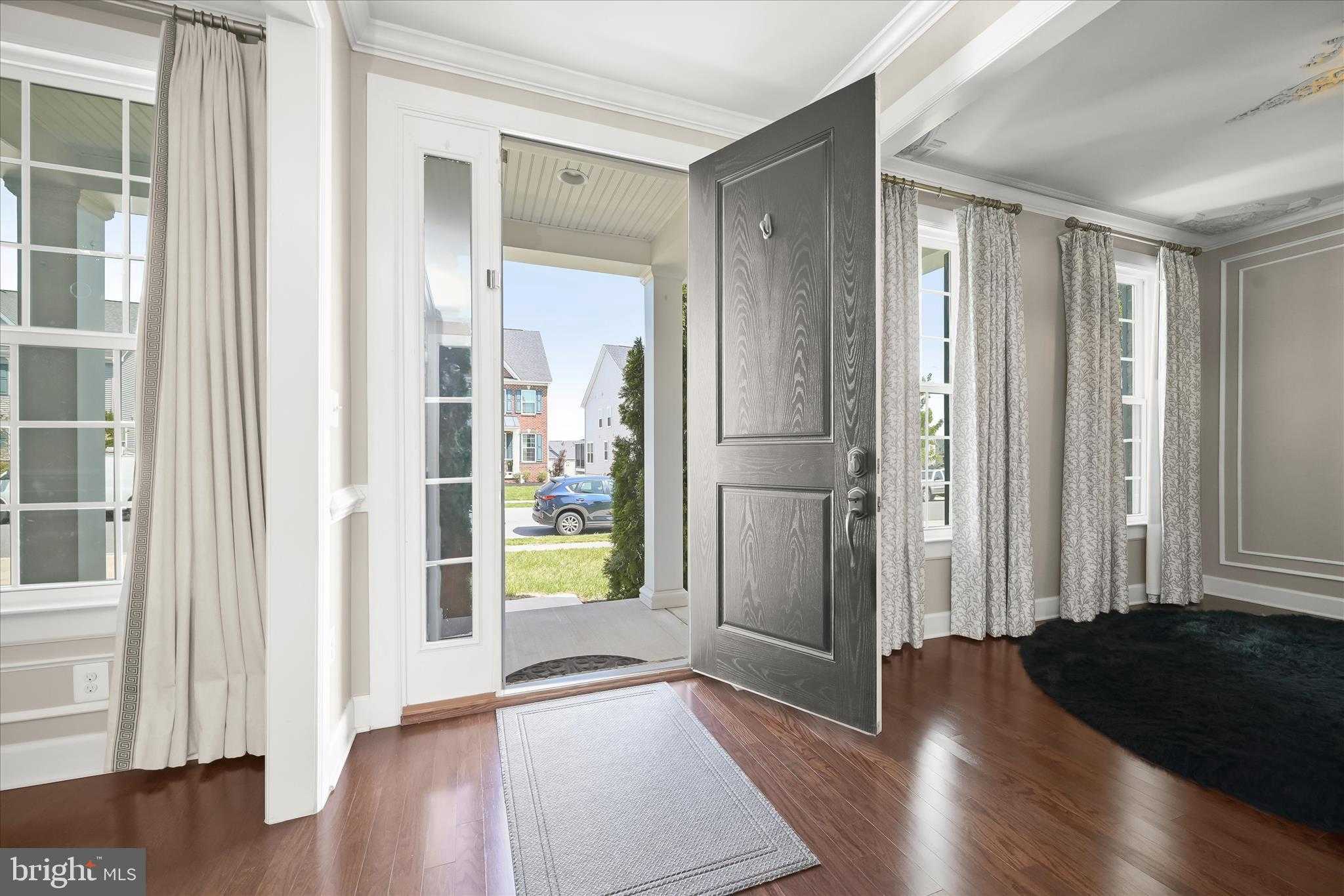 11047 Martha Way photo 6