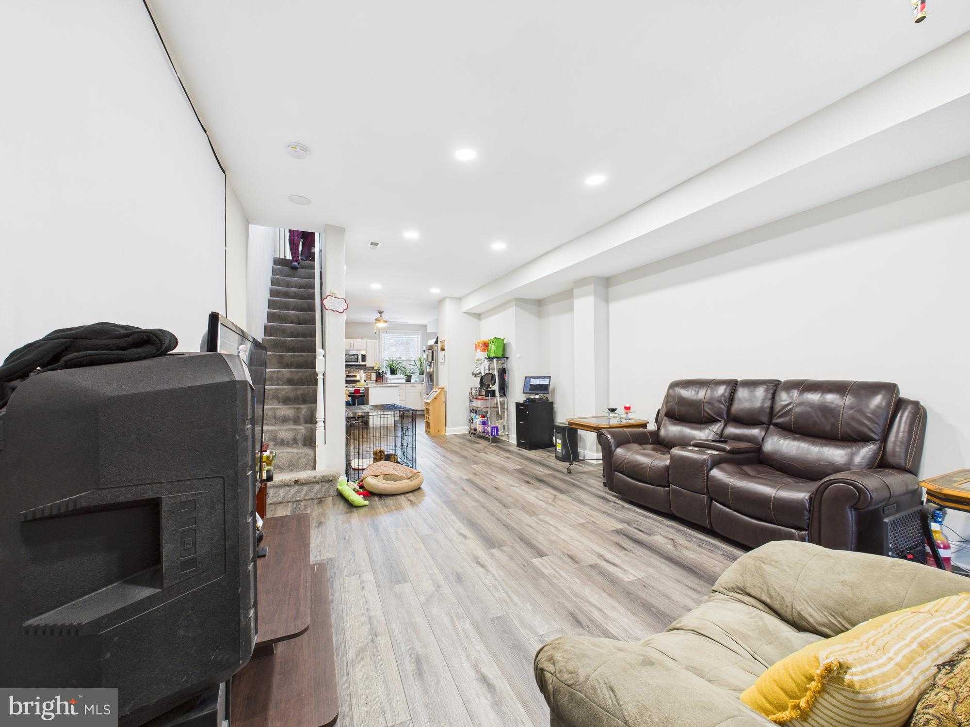 1526 N Patterson Park Ave photo 12