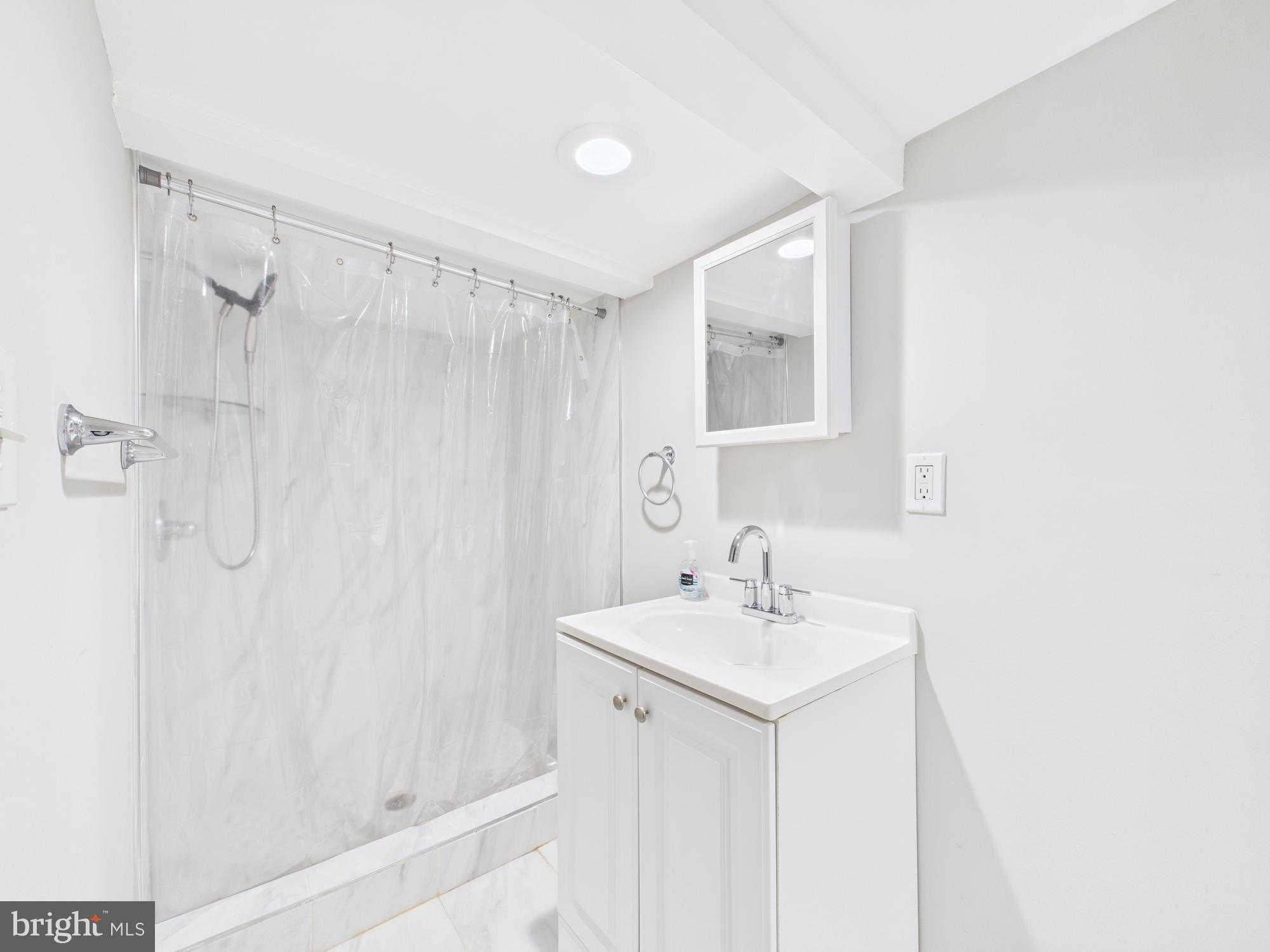 1526 N Patterson Park Ave photo 25