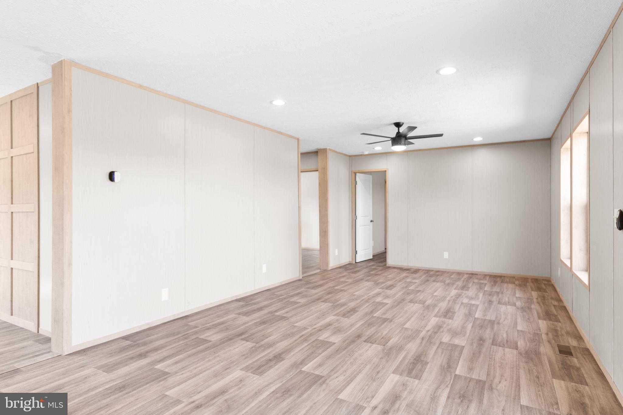 Moorefield Rd photo 14